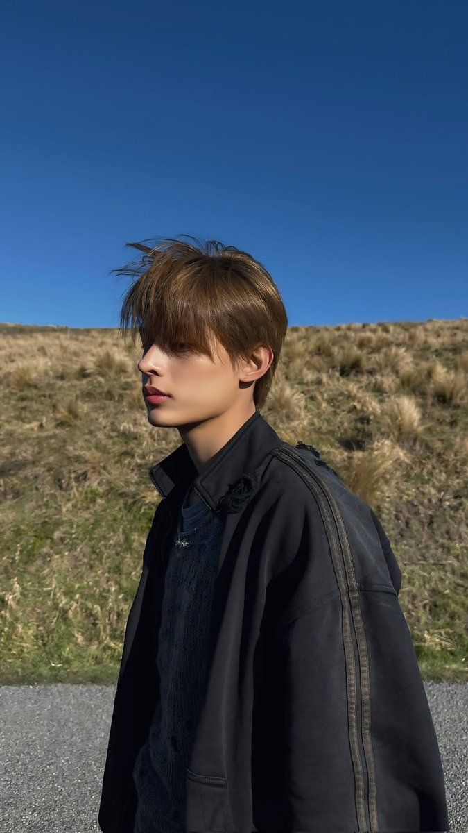 675x1200 CORTIS WALLPAPER. IG UPDATE