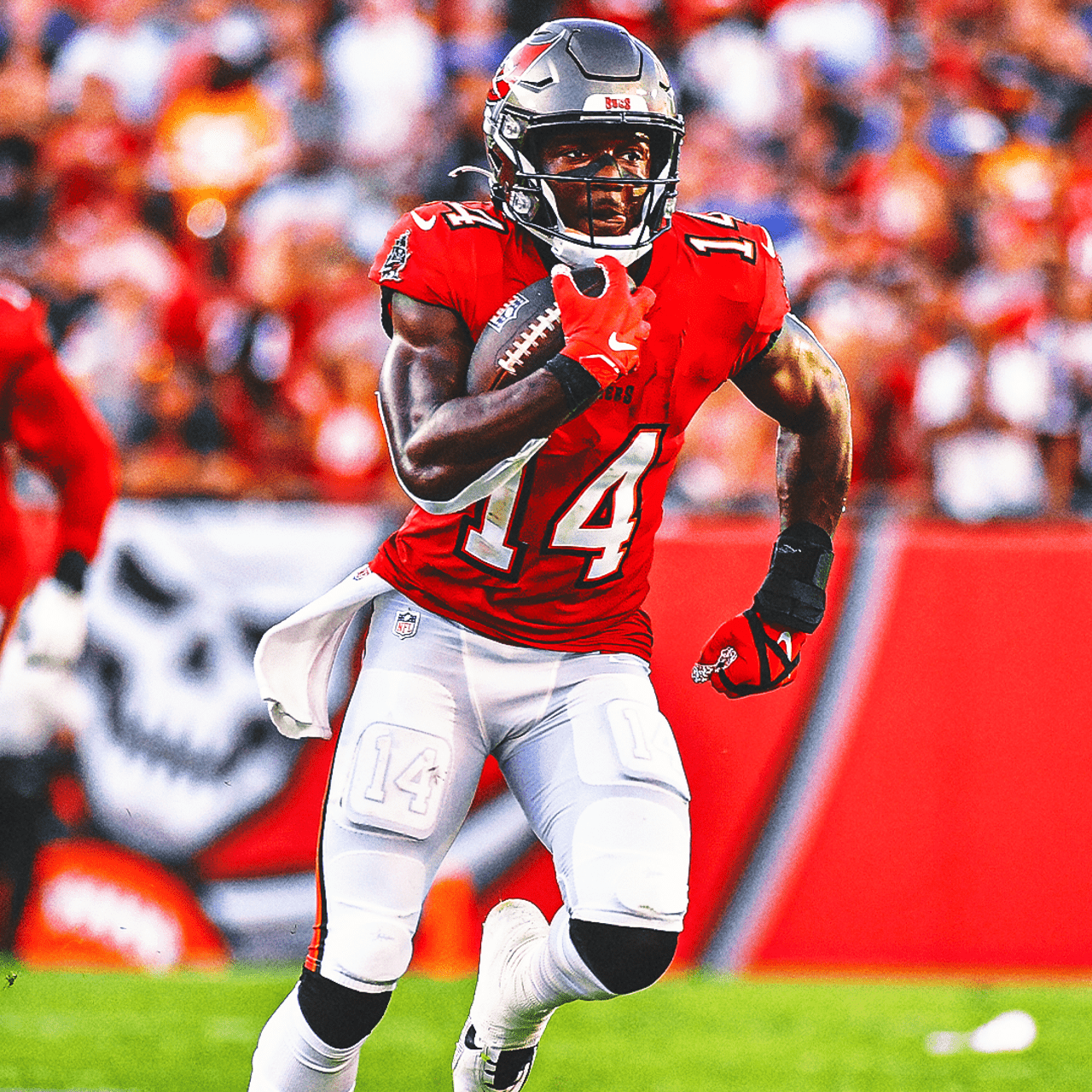 1280x1280 Bucs' Chris Godwin is healthy and eager for new role as he returns to slot