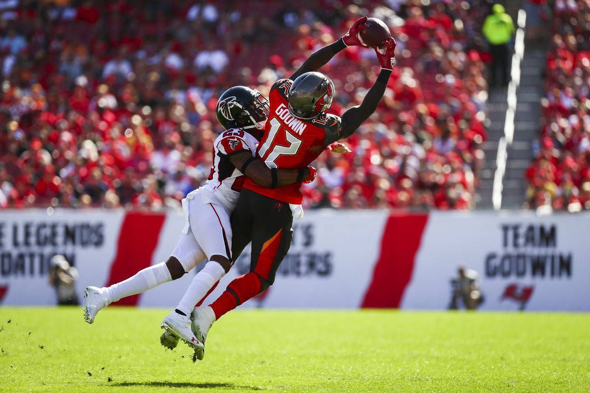 1200x800 Download 2017 NFL Chris Godwin Of Tampa Bay Buccaneers Wallpaper