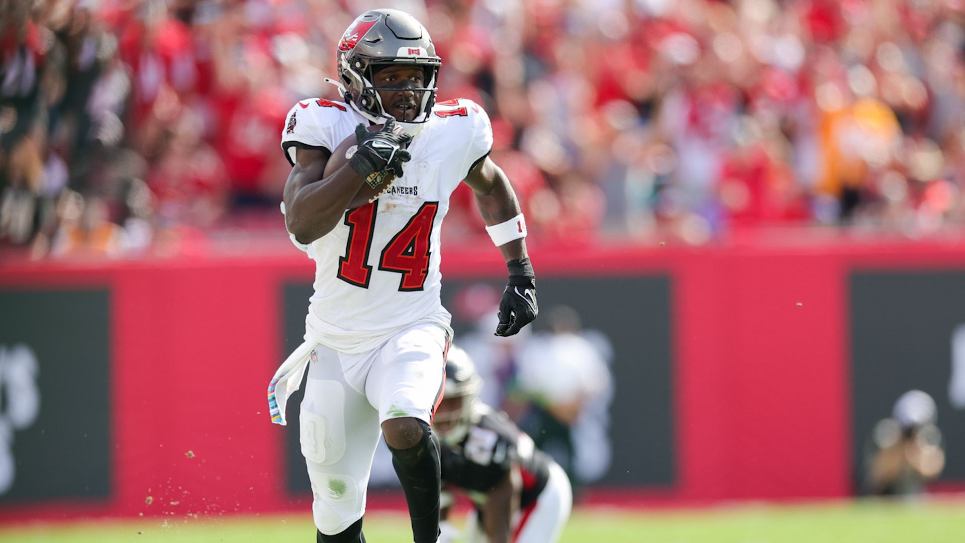 1920x1080 Perry: Chris Godwin a potential receiver trade target for Pats
