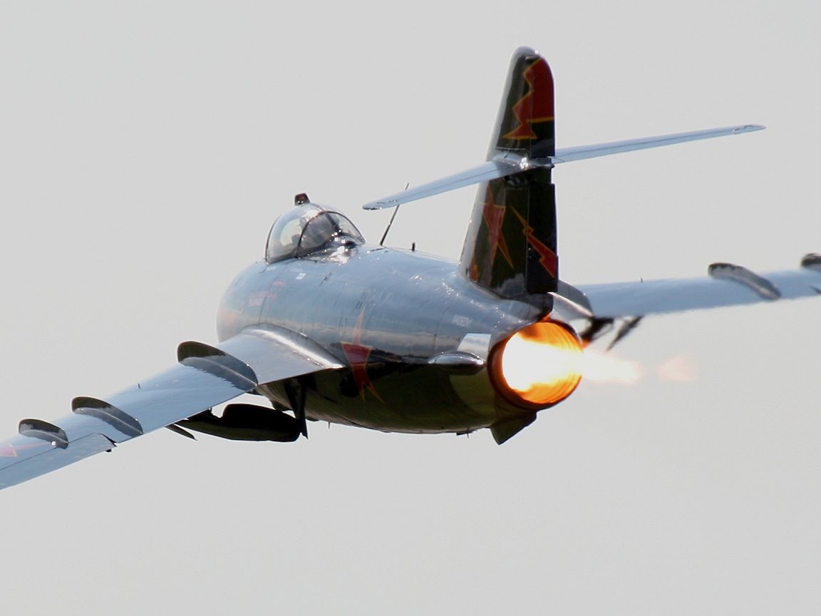 1152x864 Russian Fighter Aircraft Wallpaper