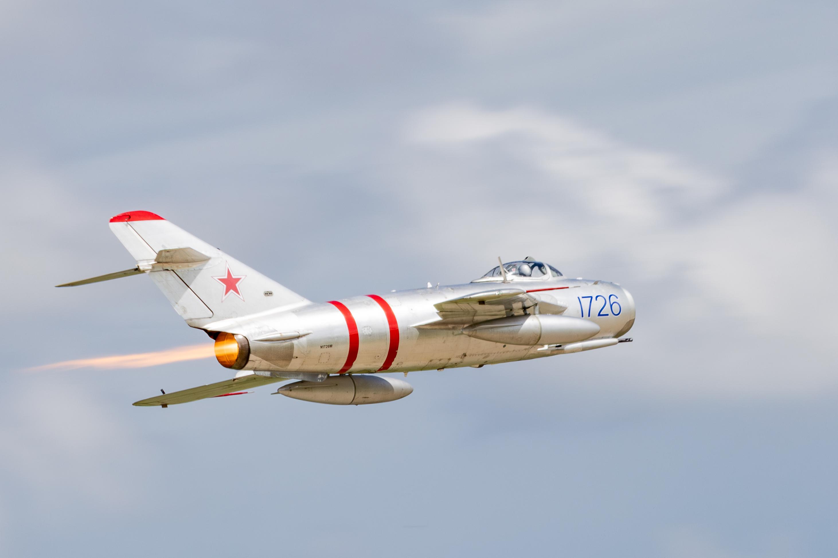 2923x1947 A few MiG 17 photo I took