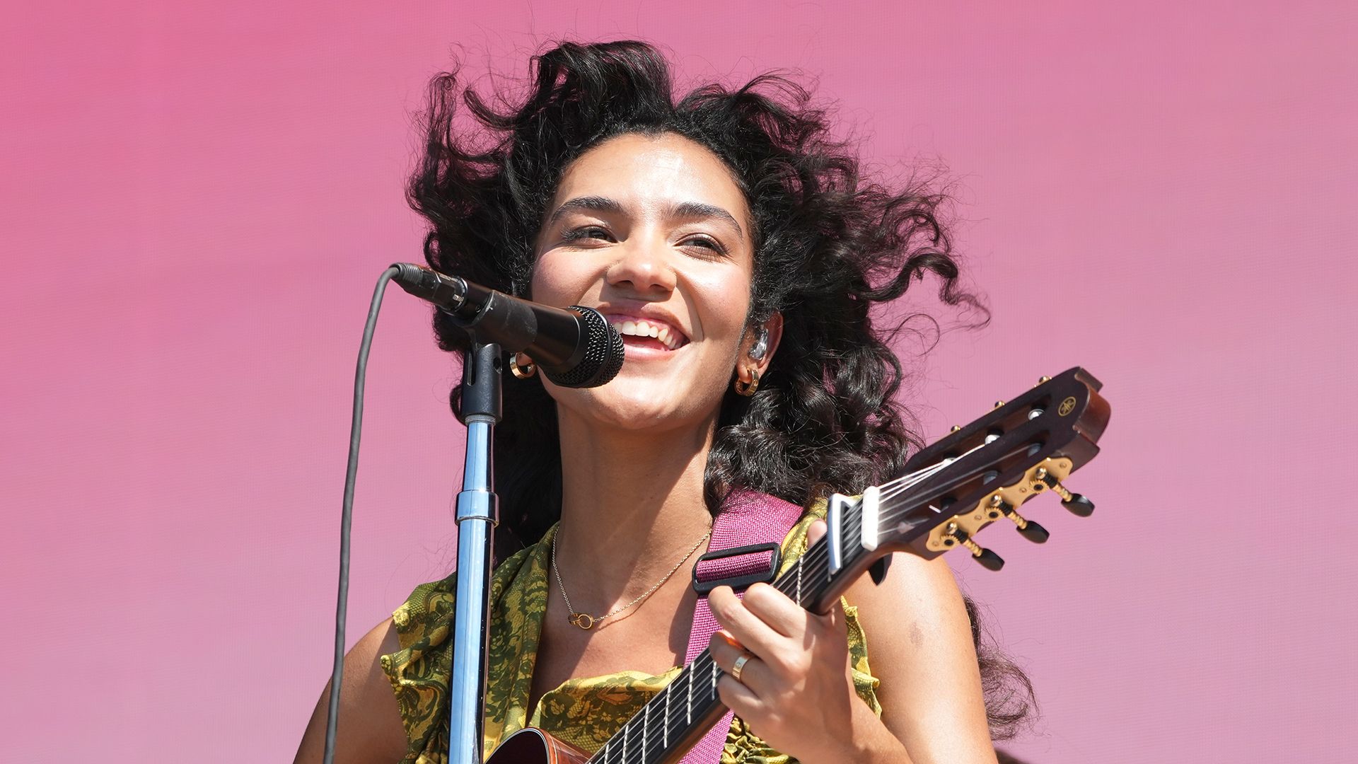 1920x1080 Olivia Dean made us a playlist of stone cold bangers, and it's so easy to love