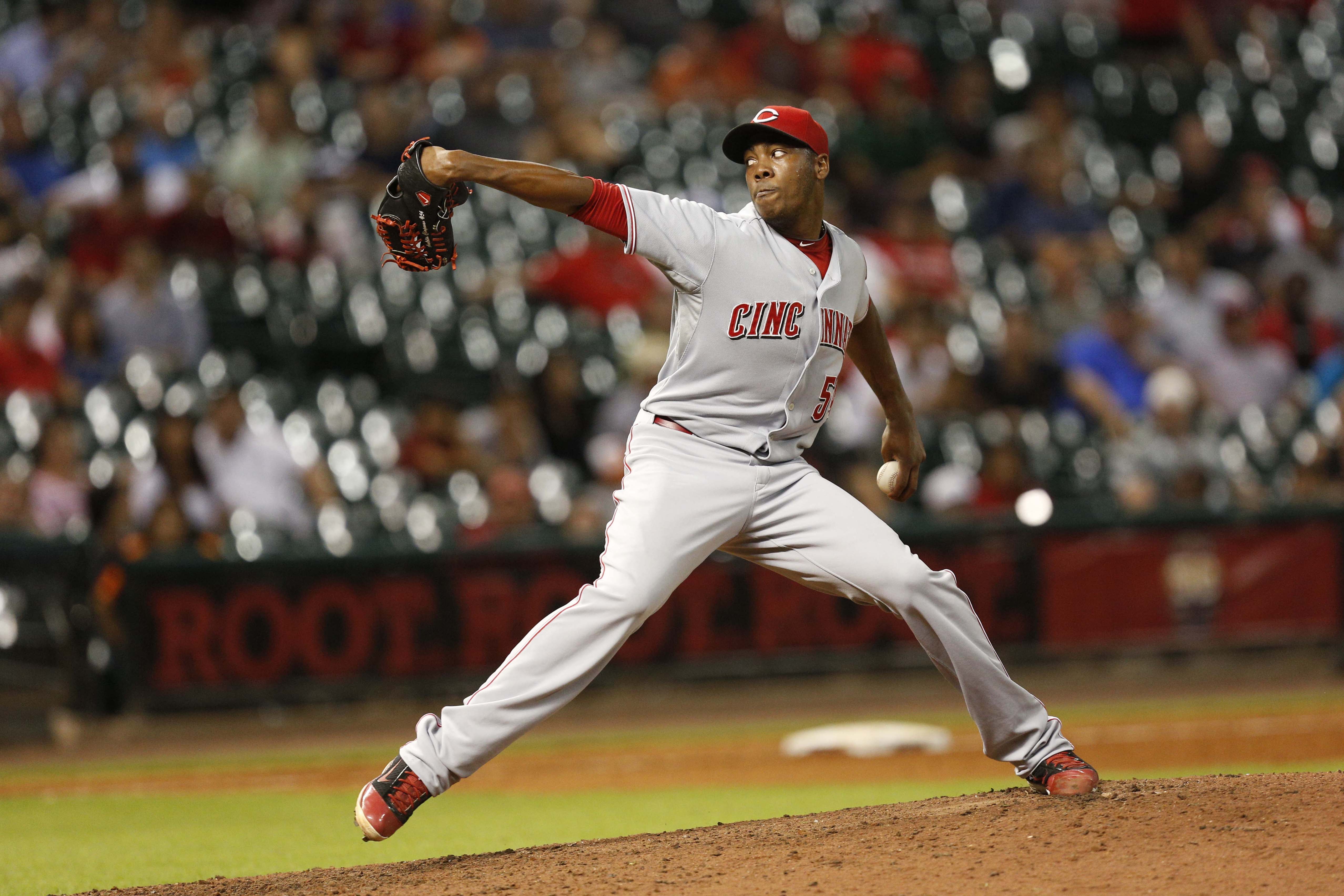 5112x3408 Aroldis Chapman Wallpaper