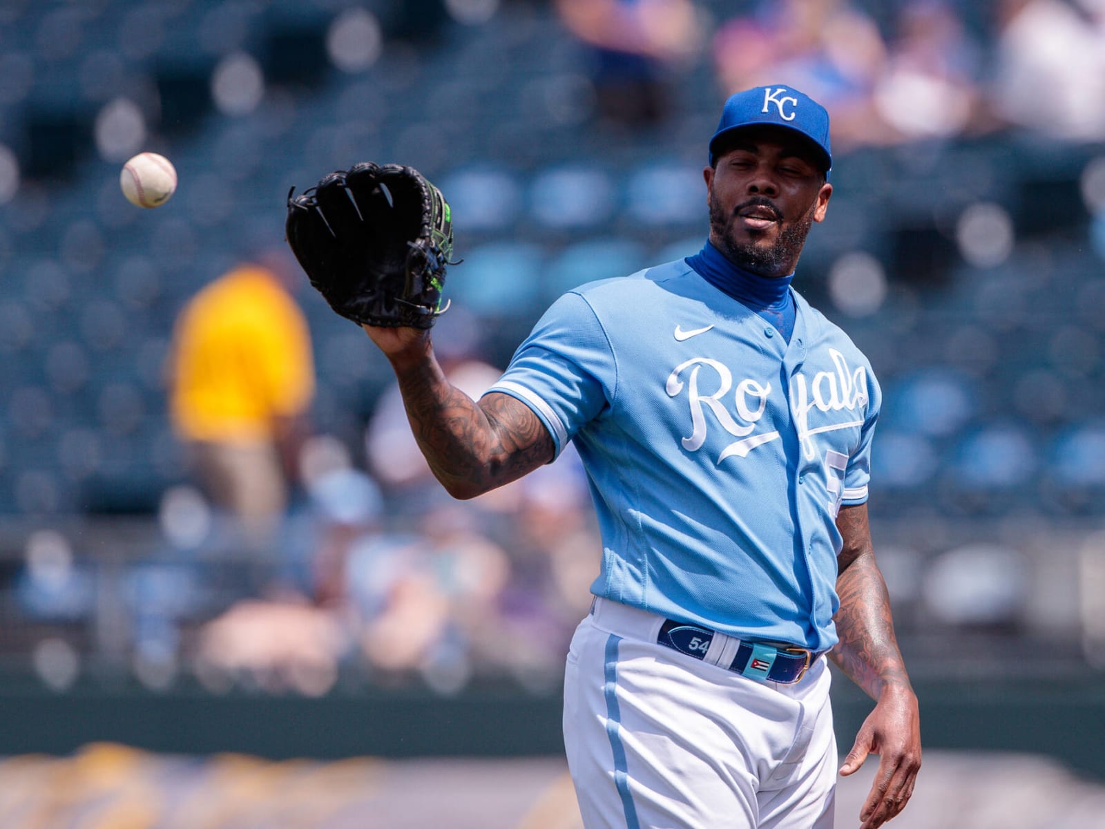 1600x1200 Rangers fortify bullpen with Aroldis Chapman trade
