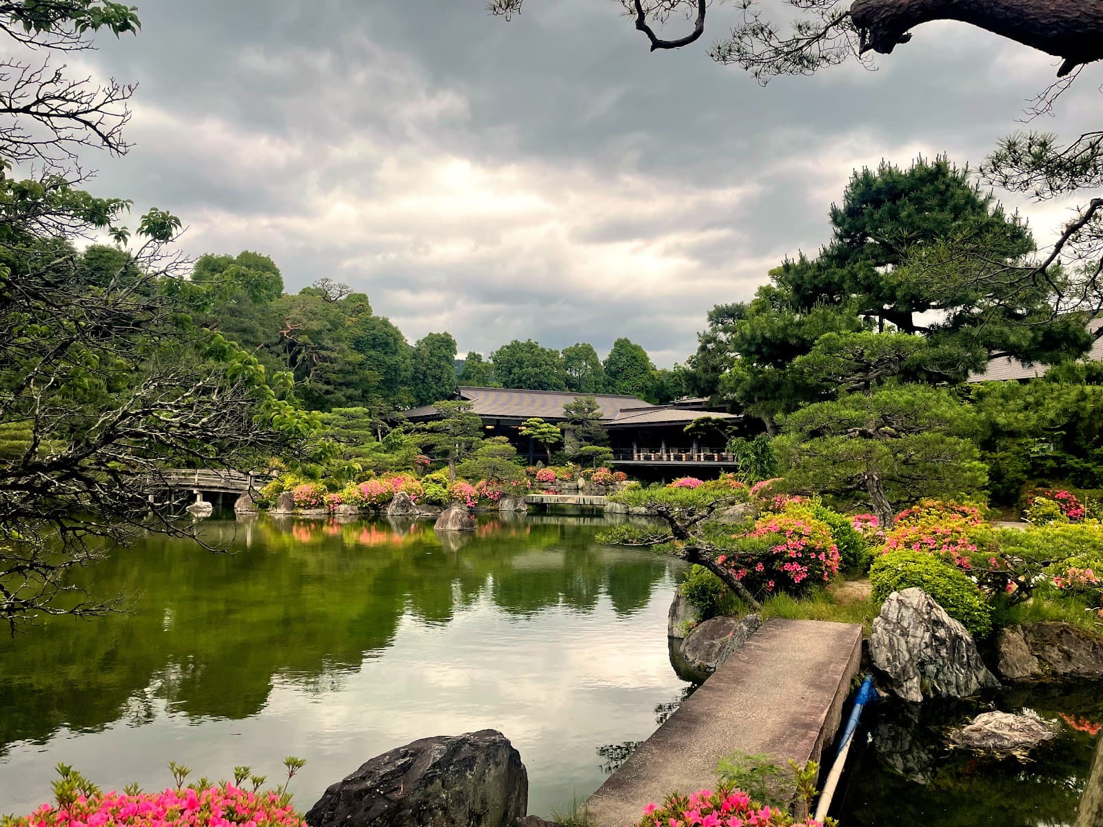 1600x1200 Heian Shrine Garden Kyoto (2026)