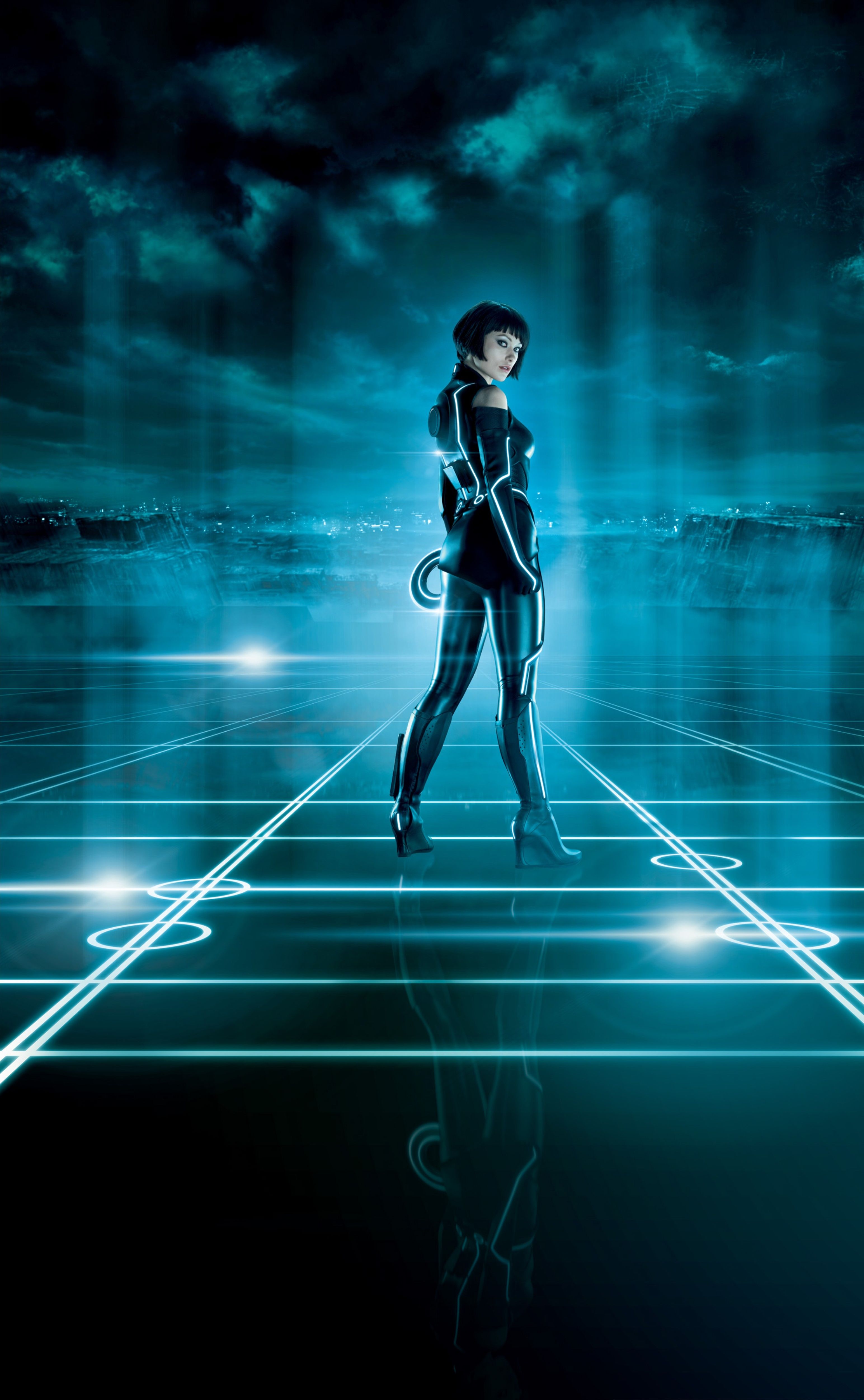 3089x5000 Hi Res Tron Legacy Quorra Promo Image (3089 × 5000 Pixels)