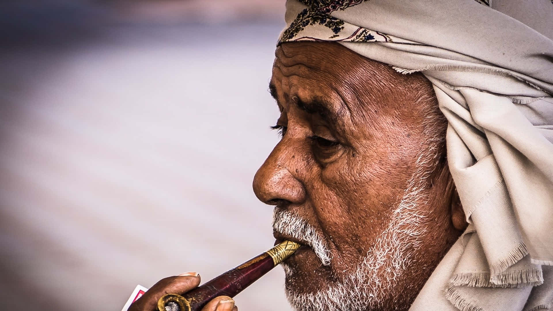 1920x1080 Download Arab Man Smoking Tobacco Pipe Wallpaper