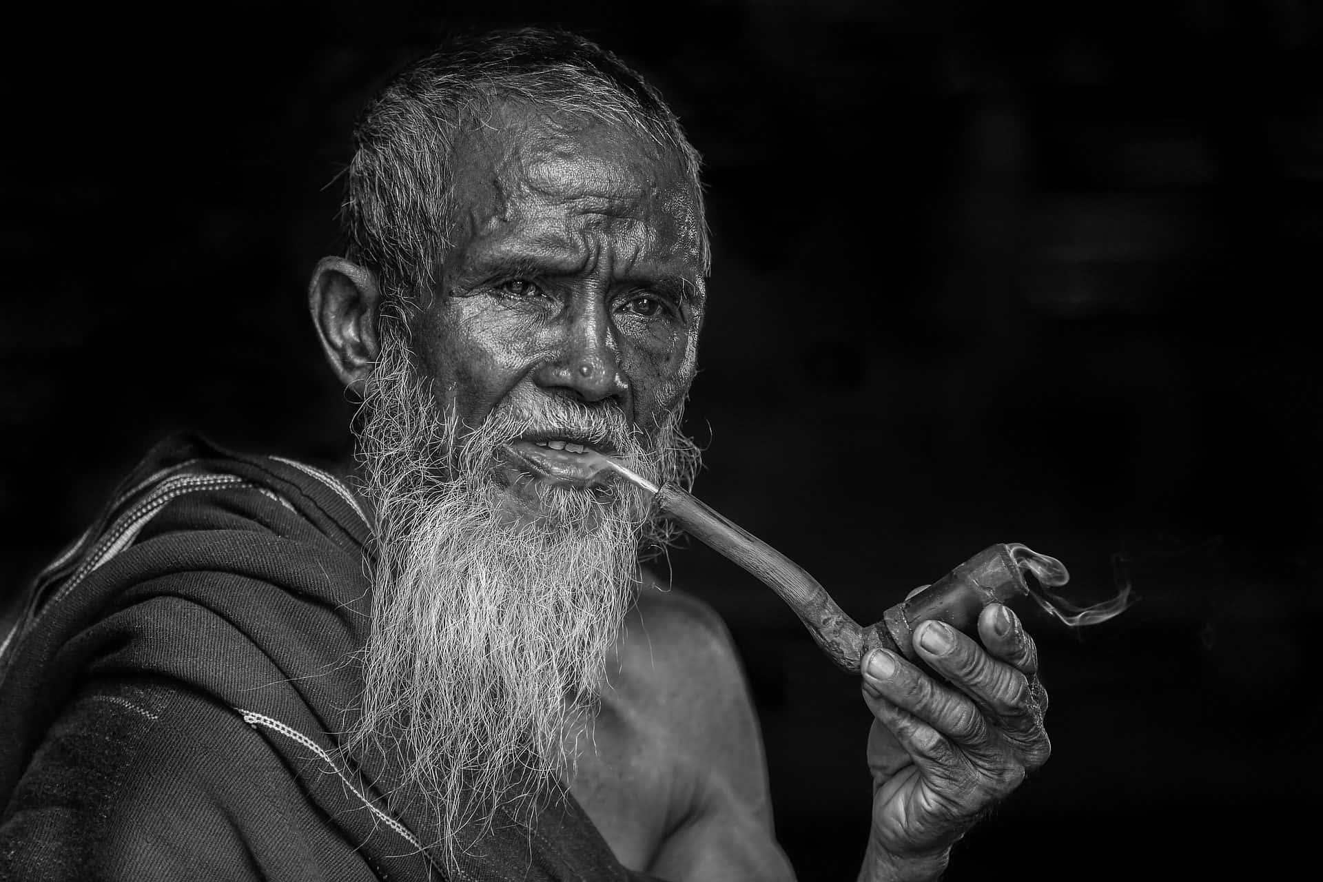 1920x1280 Download Poor Old Man Smoking Tobacco Pipe Wallpaper