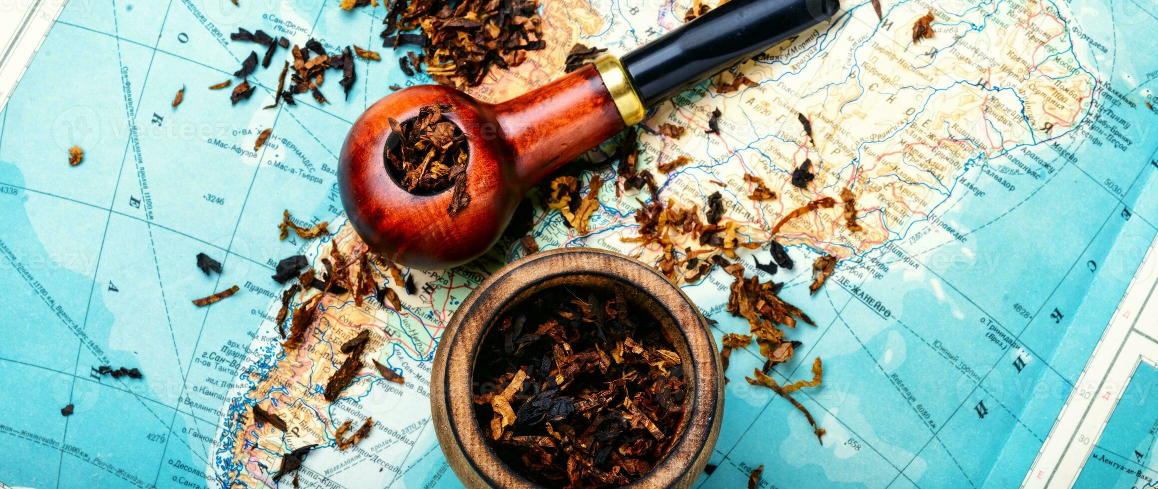 2318x980 Tobacco pipe on the map