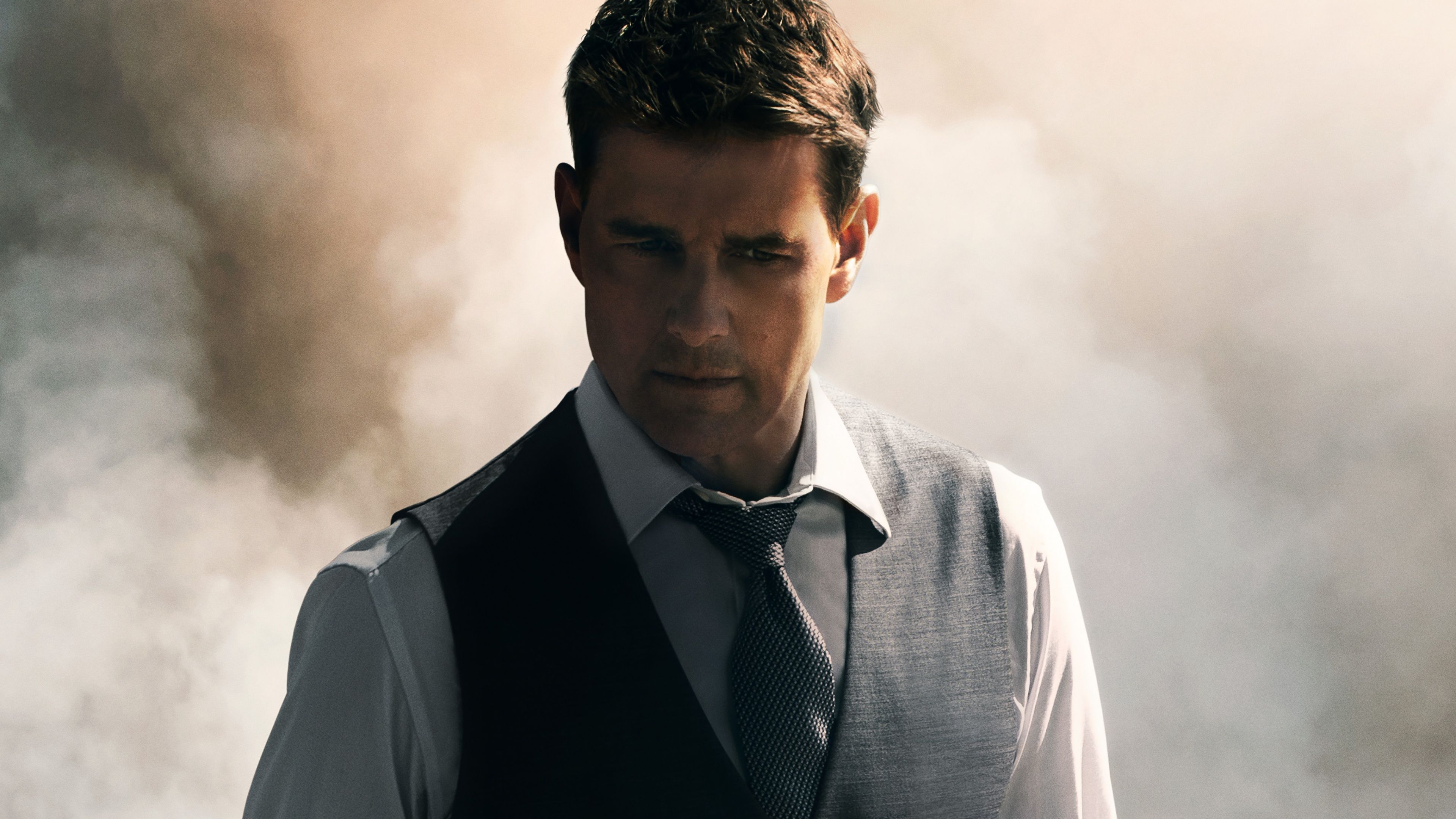 3840x2160 Tom Cruise in Mission Impossible Dead Reckoning Wallpaper for iPhone