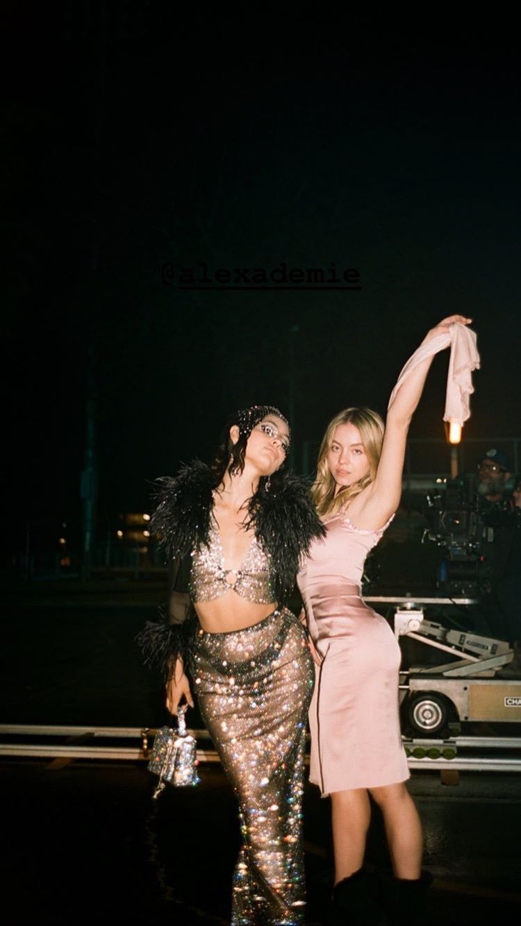 750x1334 Alexa Demie Wallpaper