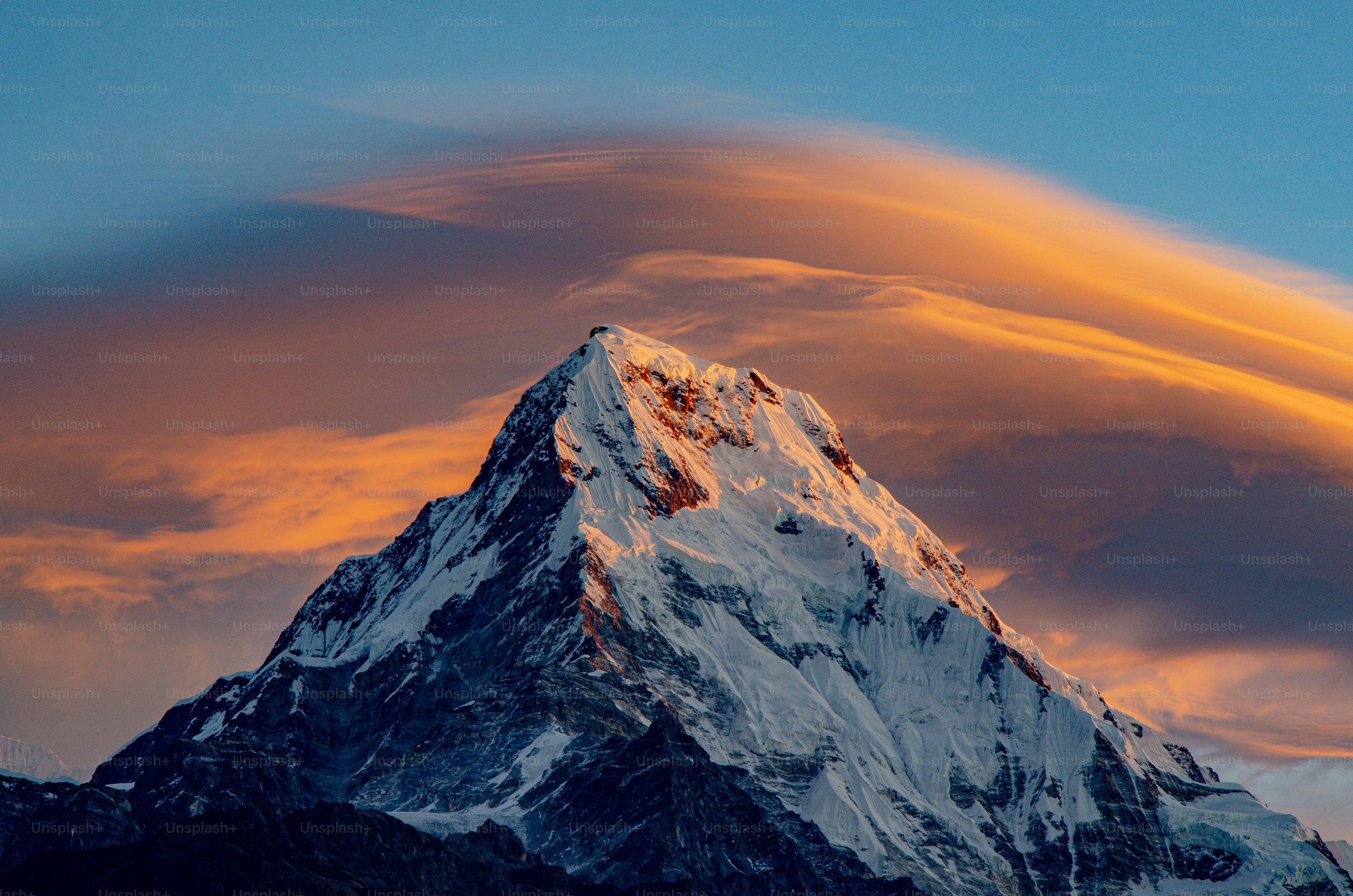 3000x1987 Mt Everest Picture [HD]. Download Free Image
