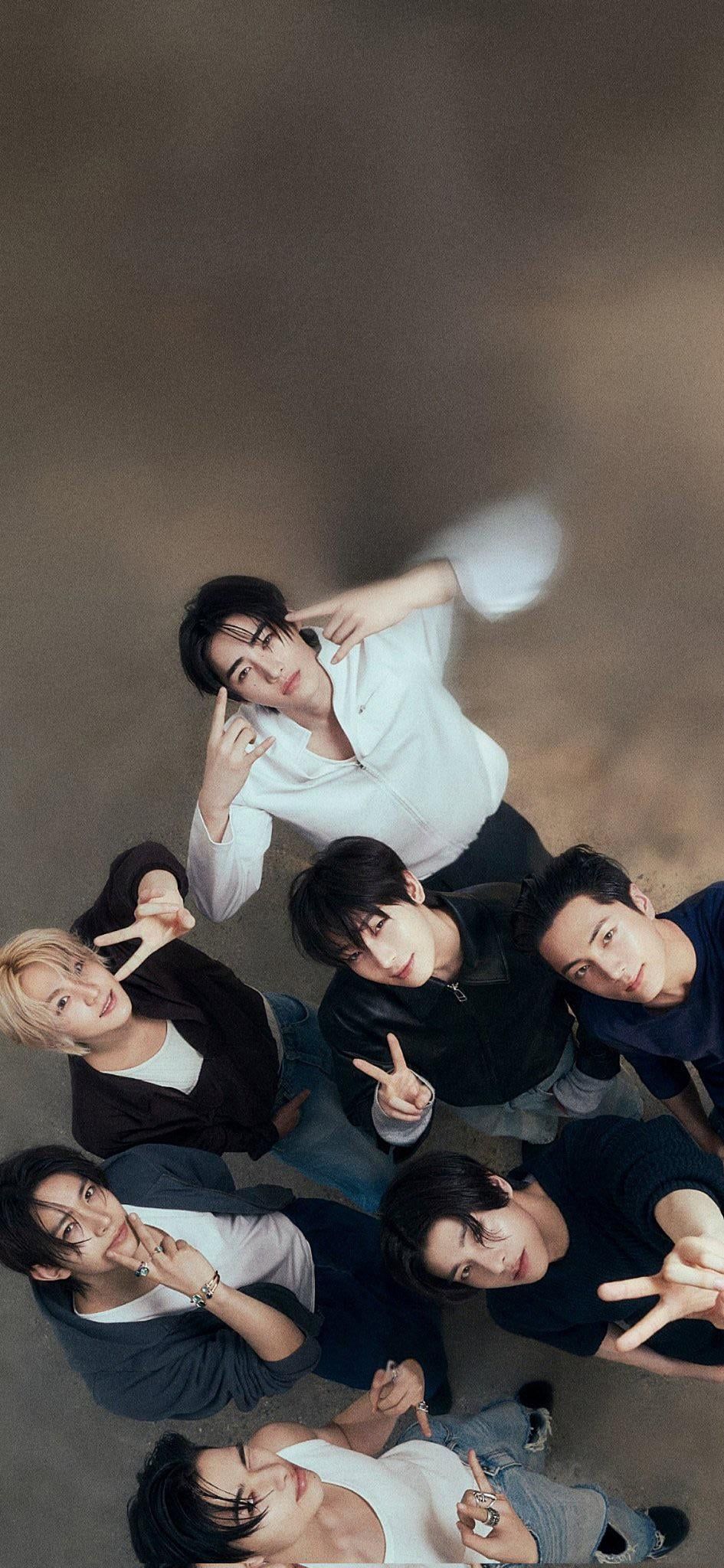 945x2048 If any of you have wallpaper or lockscreen of Enhypen (could be a single member or OT7), what is it? Show it to the sub!
