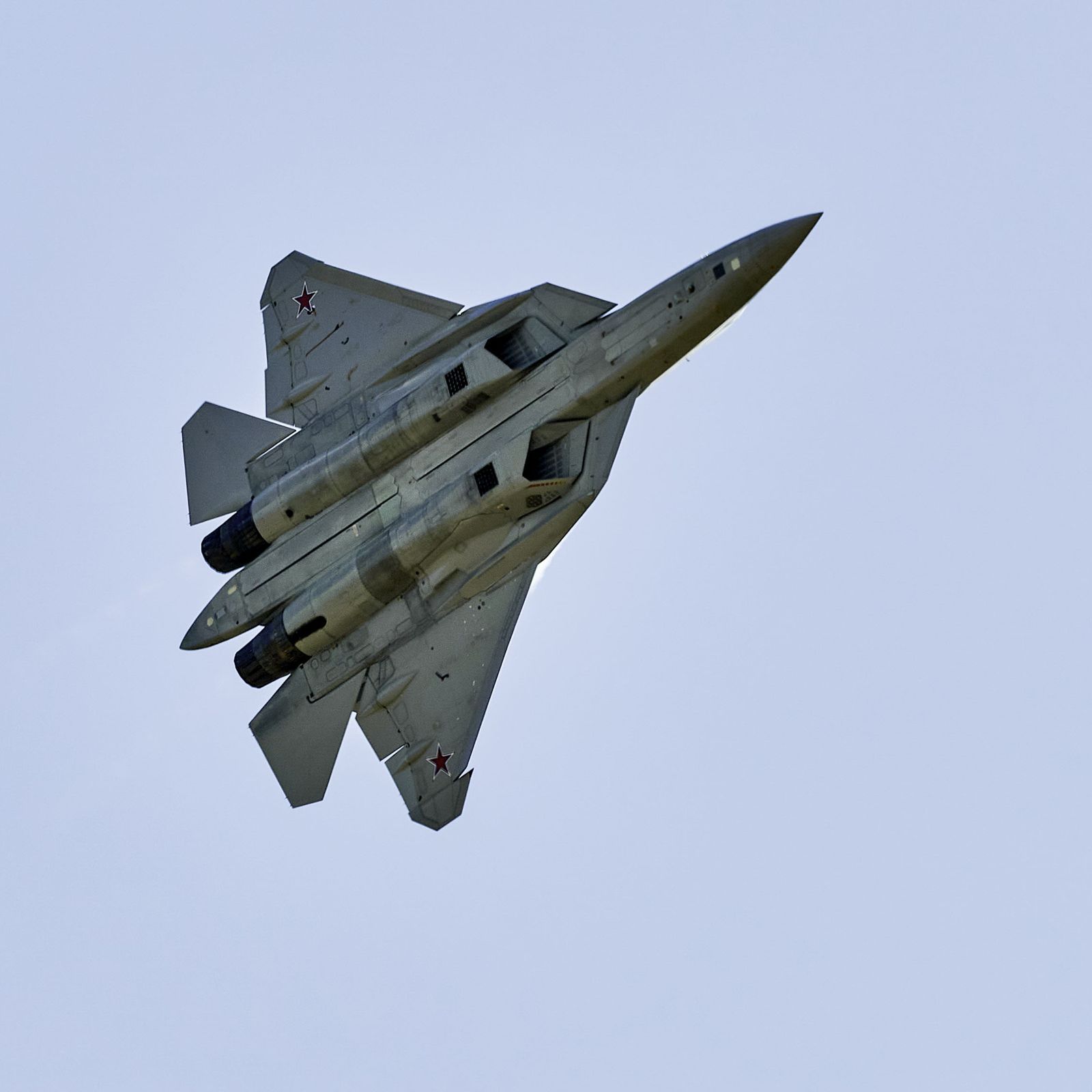 1600x1600 Ukraine strikes Moscow's most advanced fighter jet inside Russia