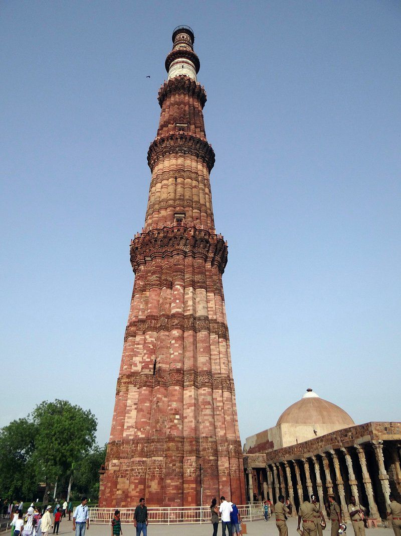 800x1067 Qutub Minar Image Wallpaper