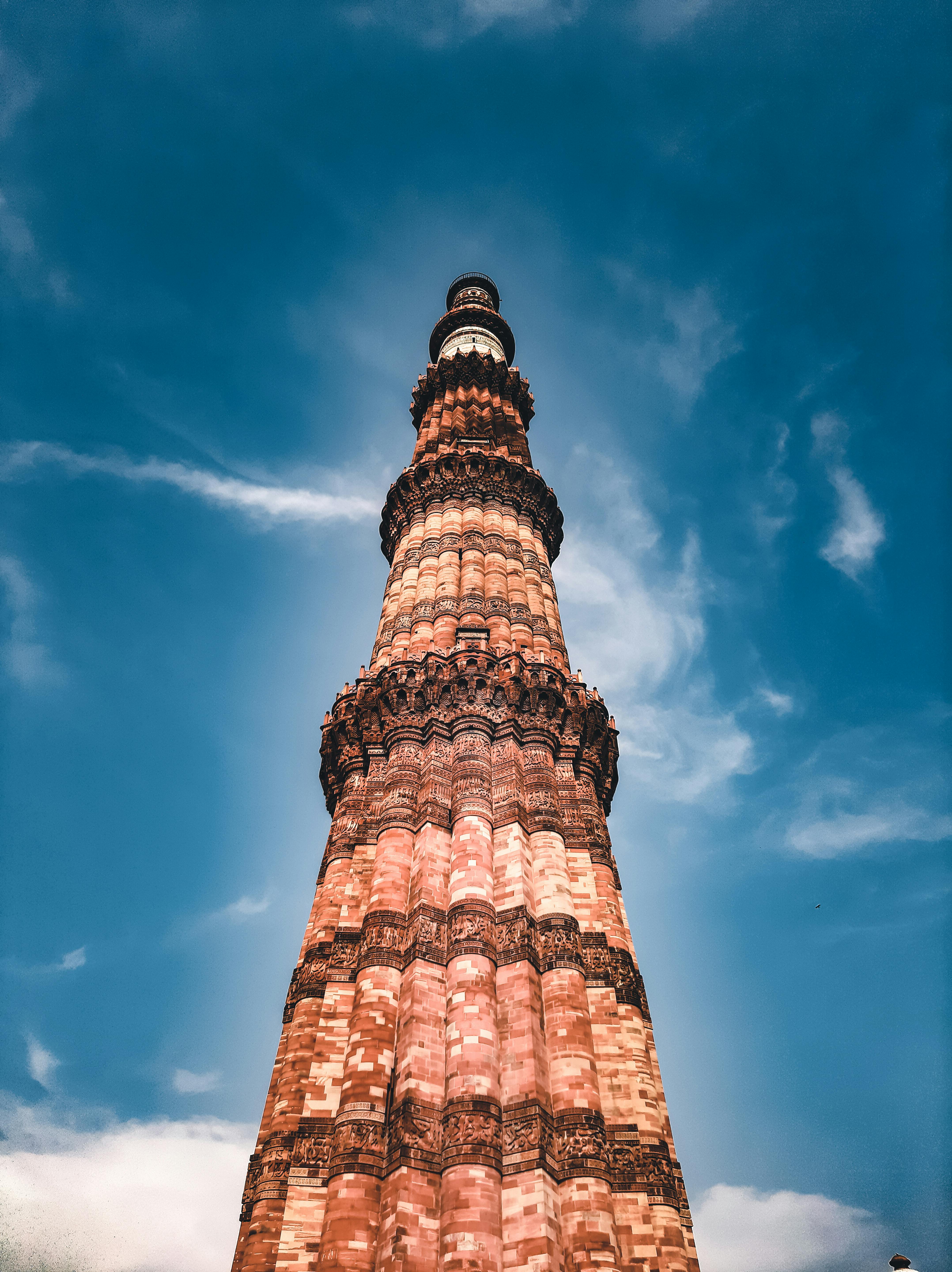 4312x5760 Low Angle Shot of Qutub Minar in New Delhi, India · Free
