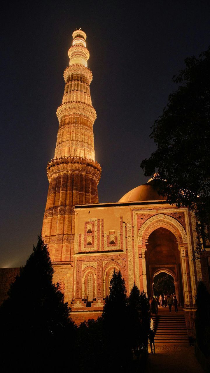 720x1280 In Pics: Qutub Minar At Night Is The Definition Of Beauty
