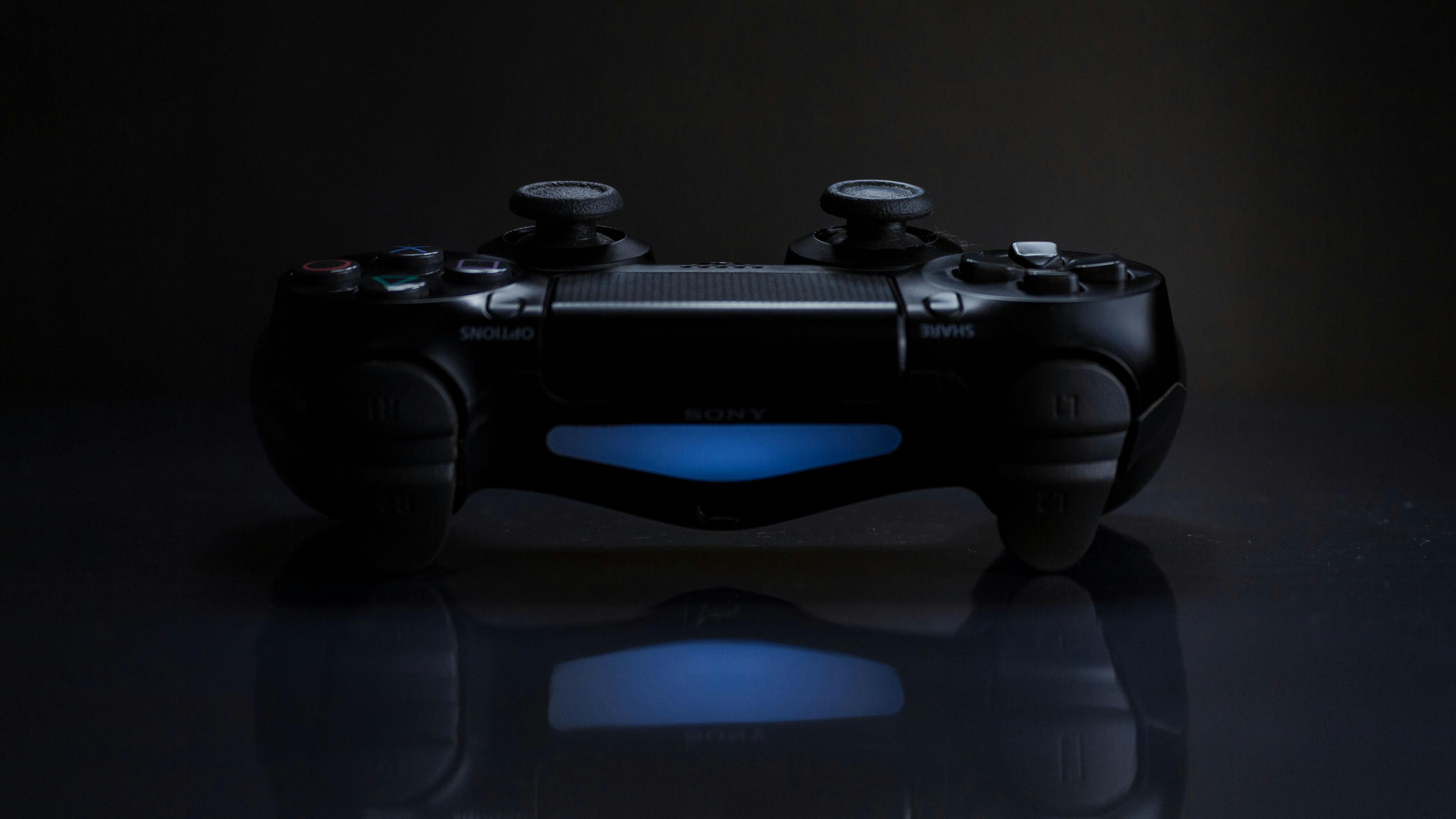 5184x2916 Blue Sony Dualshock 4 · Free