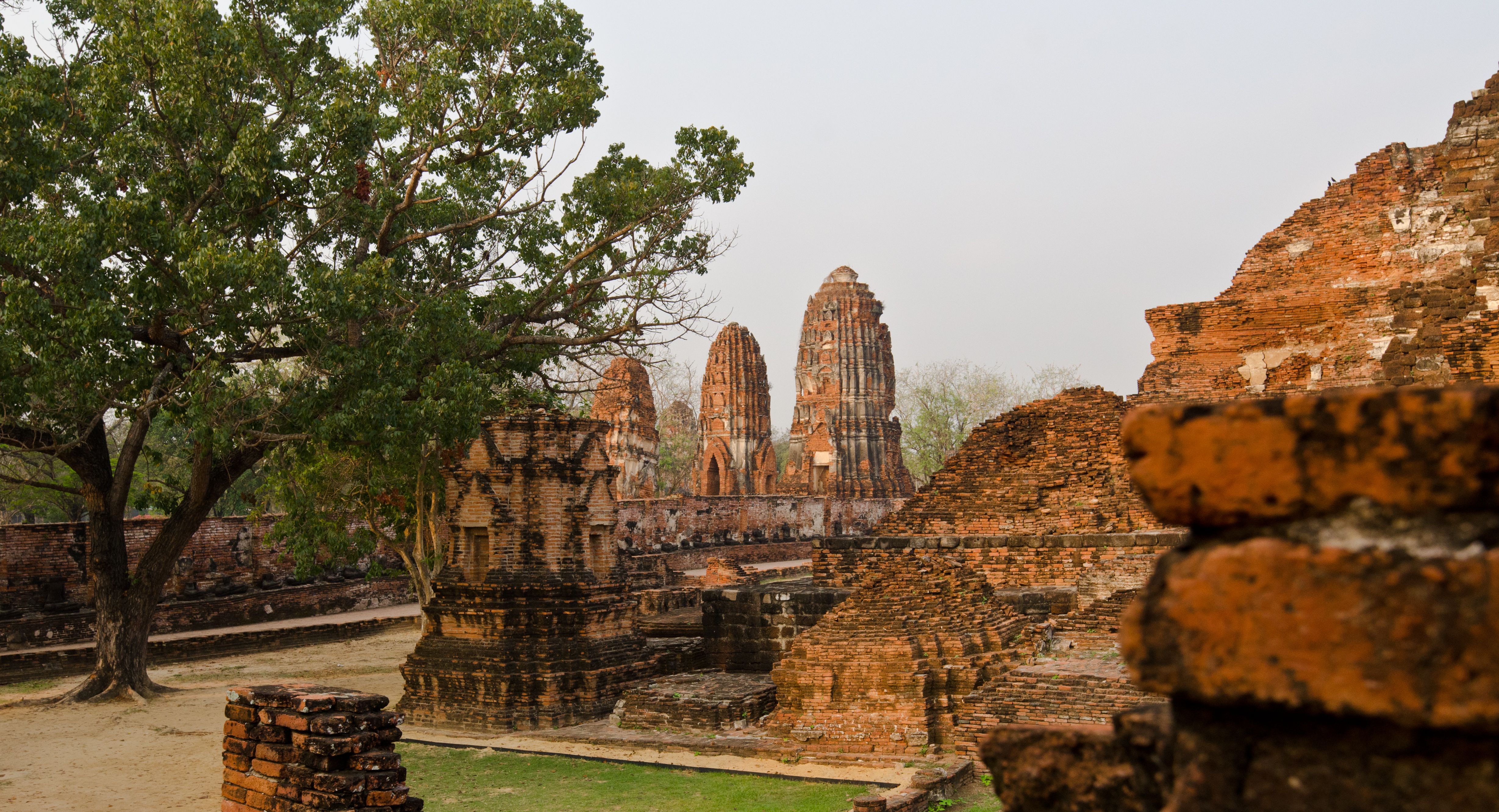 4916x2665 Must Do's in Ayutthaya, Thailand Hours