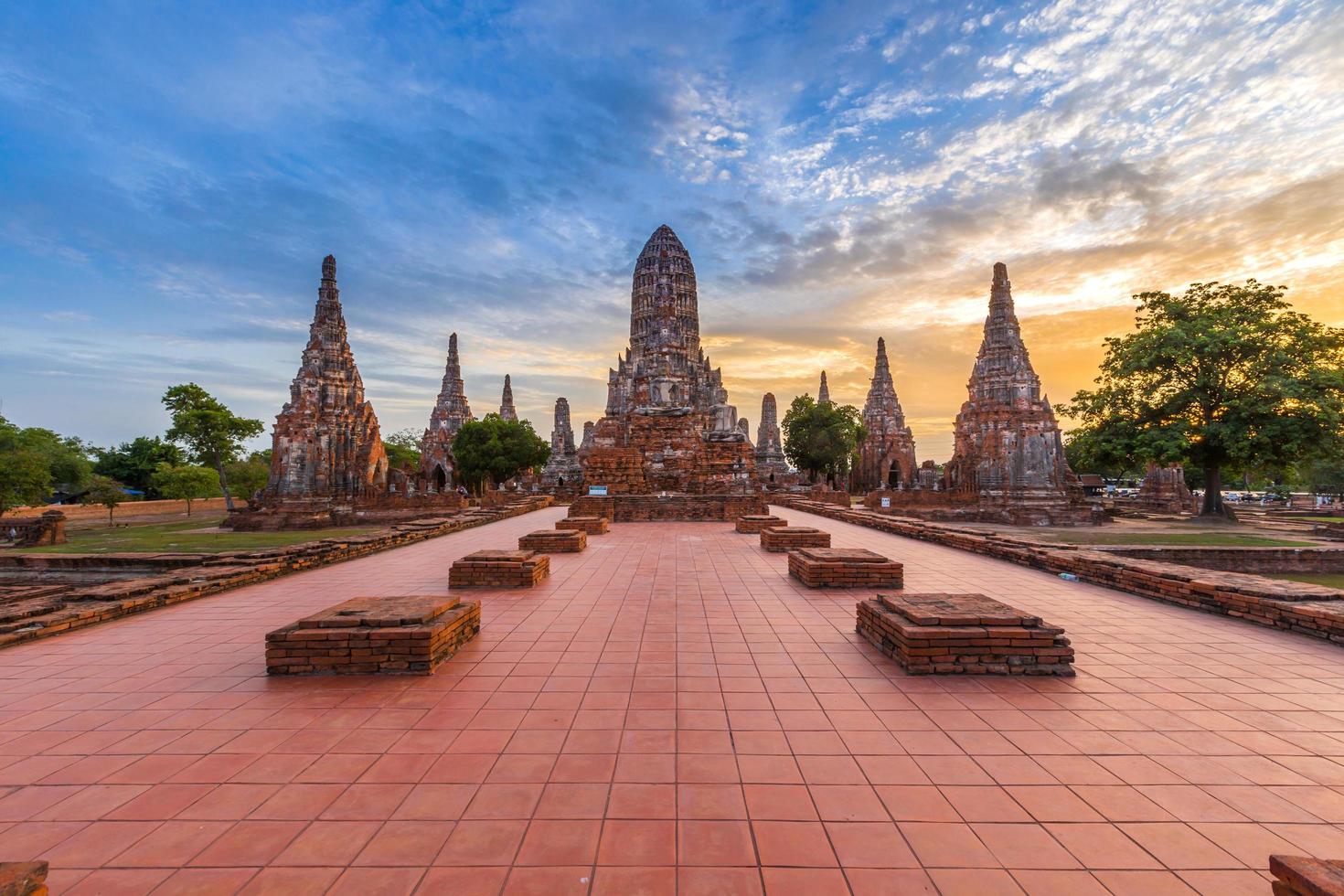 1470x980 Beautiful sunset ancient stupa in Wat Chaiwatthanaram temple in Ayutthaya Historical Park, a UNESCO world heritage site in Thailand. Ayutthaya, Thailand, 14 November 2020
