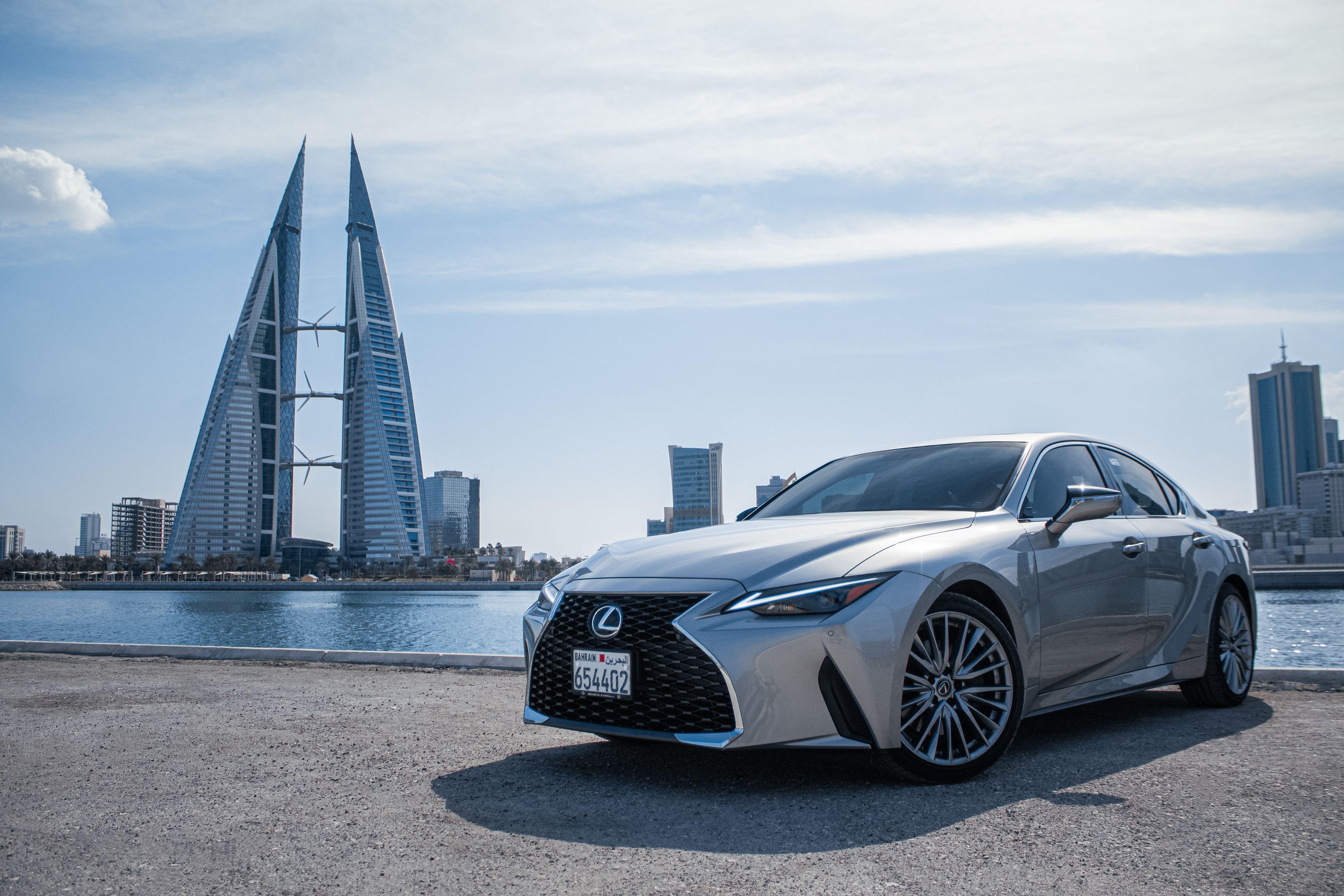 5034x3356 Lexus IS 350 High Line Sedan with Refined Elegance