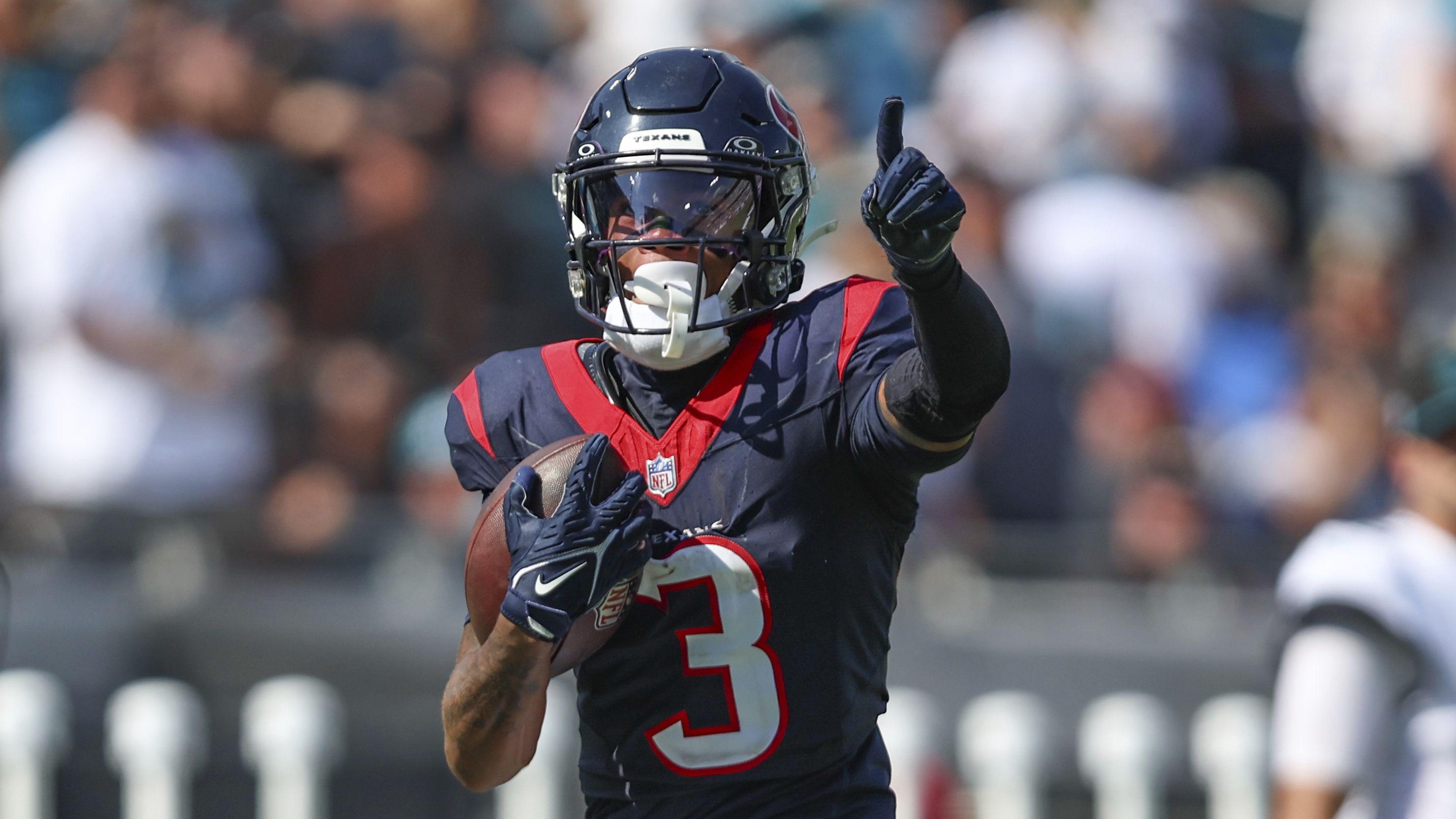 2954x1662 Texans wide receiver Tank Dell leaves game with concussion