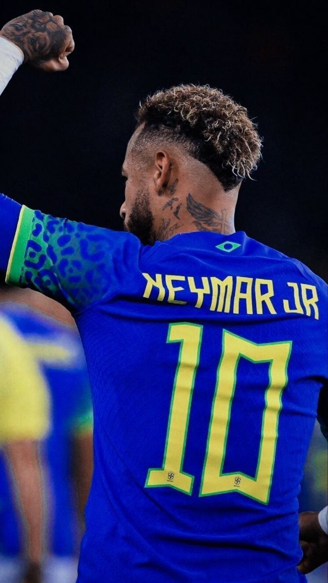675x1200 football wallpaper