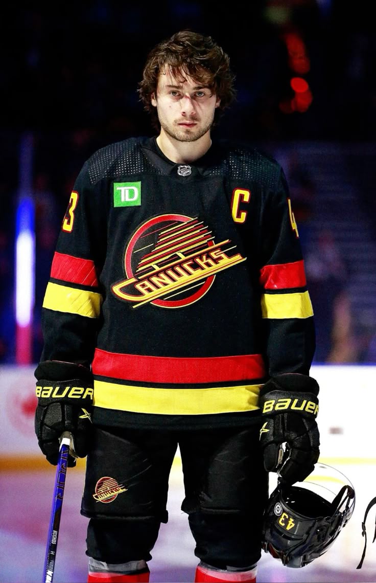 736x1140 quinn hughes <3