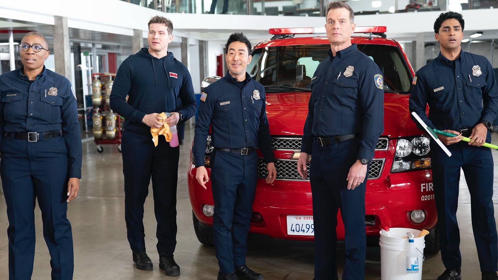 1600x900 Chris O'Donnell's 9 1 1 Spinoff Recruits Grey's Anatomy Alum As Series Regular