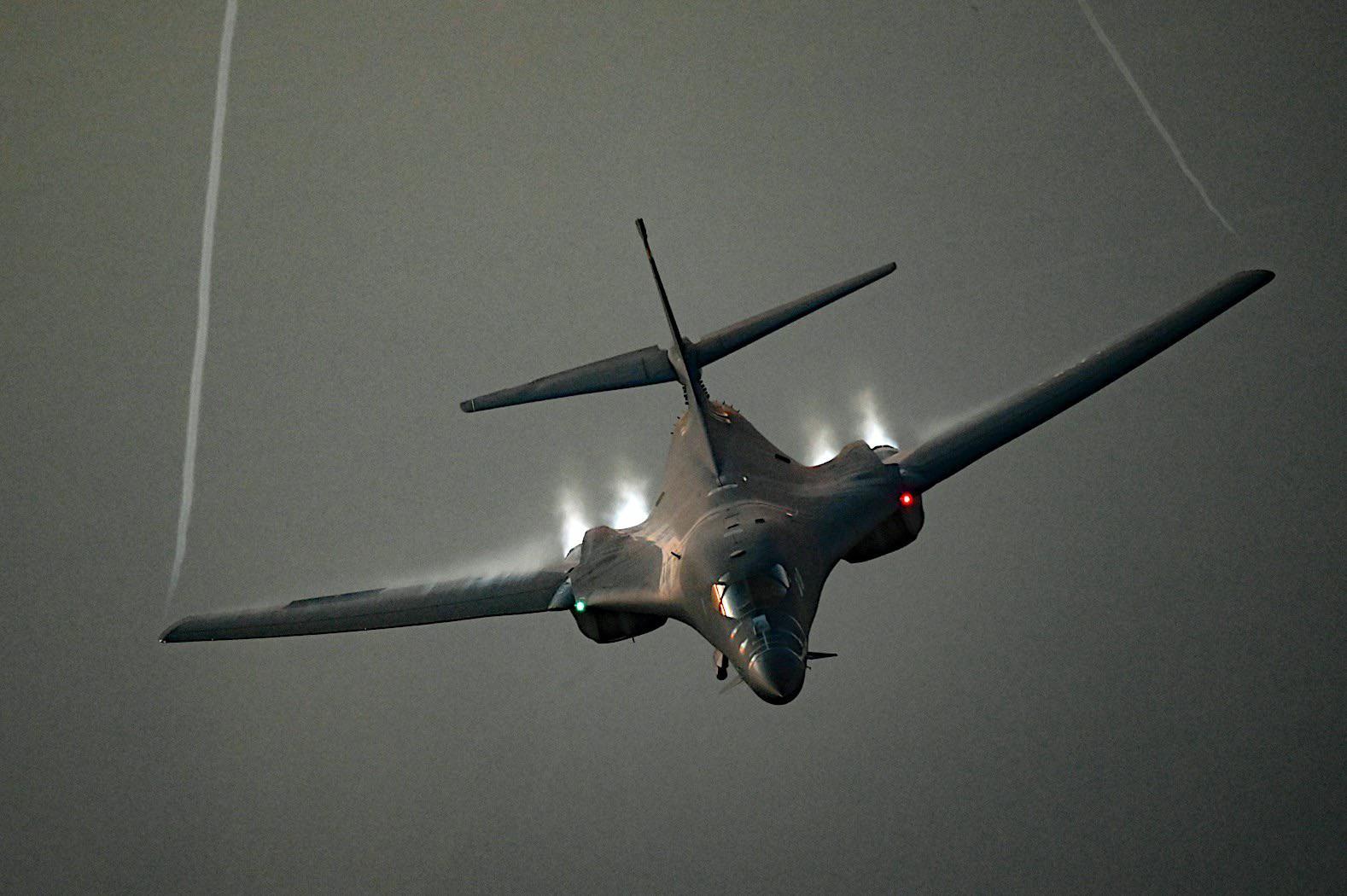1578x1050 Rockwell B 1B Lancer