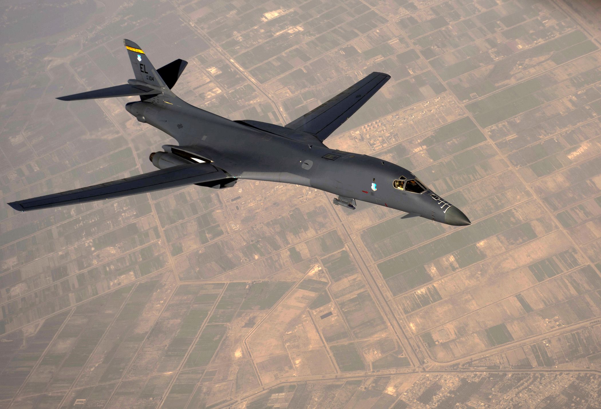 2100x1430 B 1B Lancer F DT527