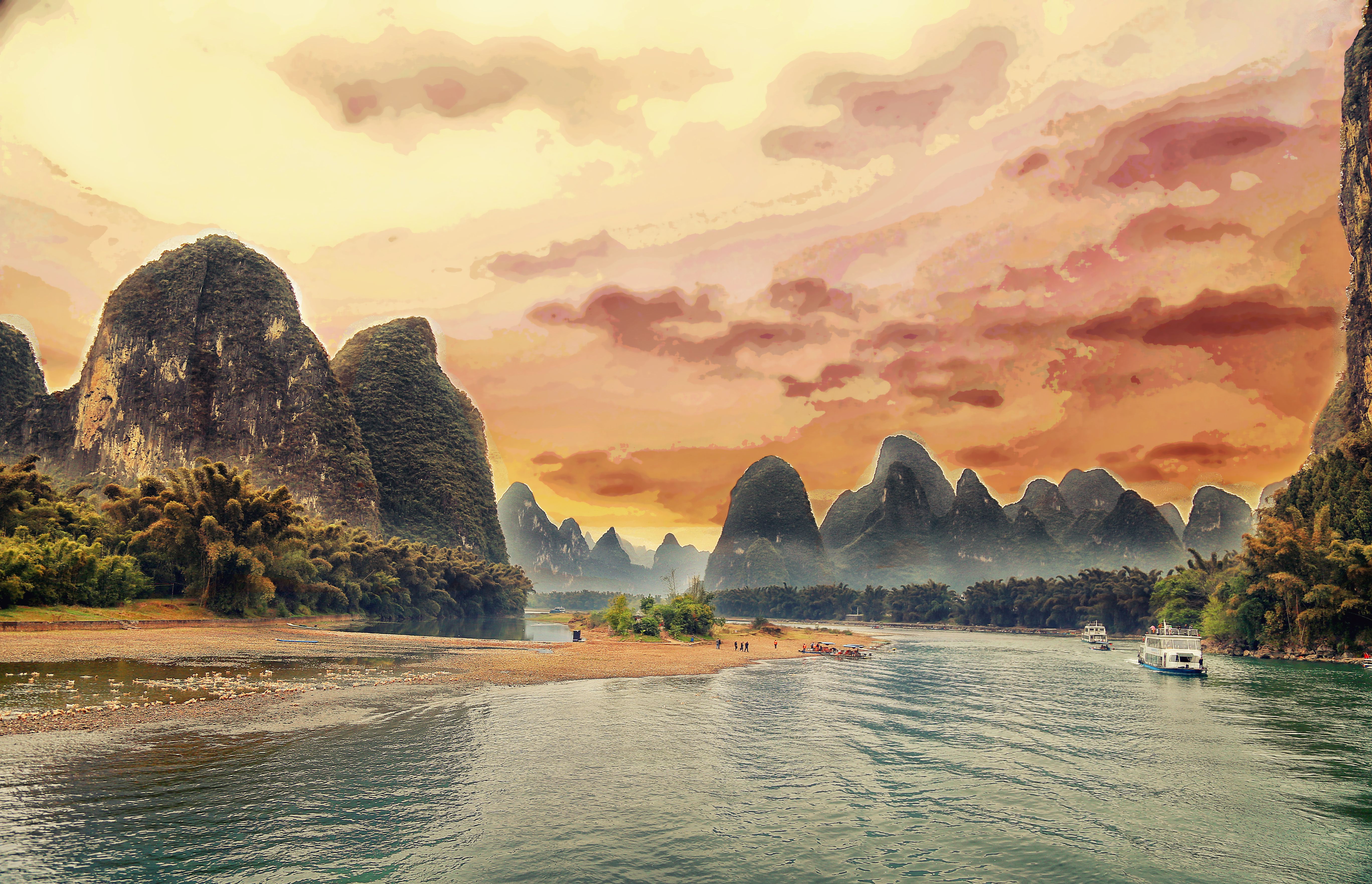5472x3527 Serene Sepia: 4K Ultra HD Landscape of Yangshuo's Li River