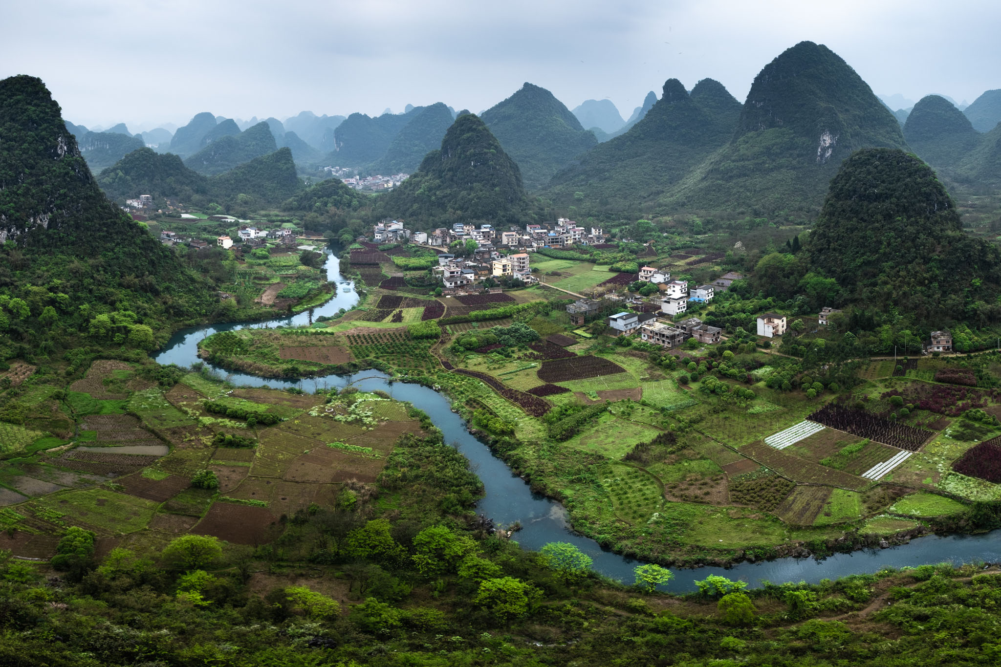2048x1365 SOUTH OF CHINA AT ITS BEST