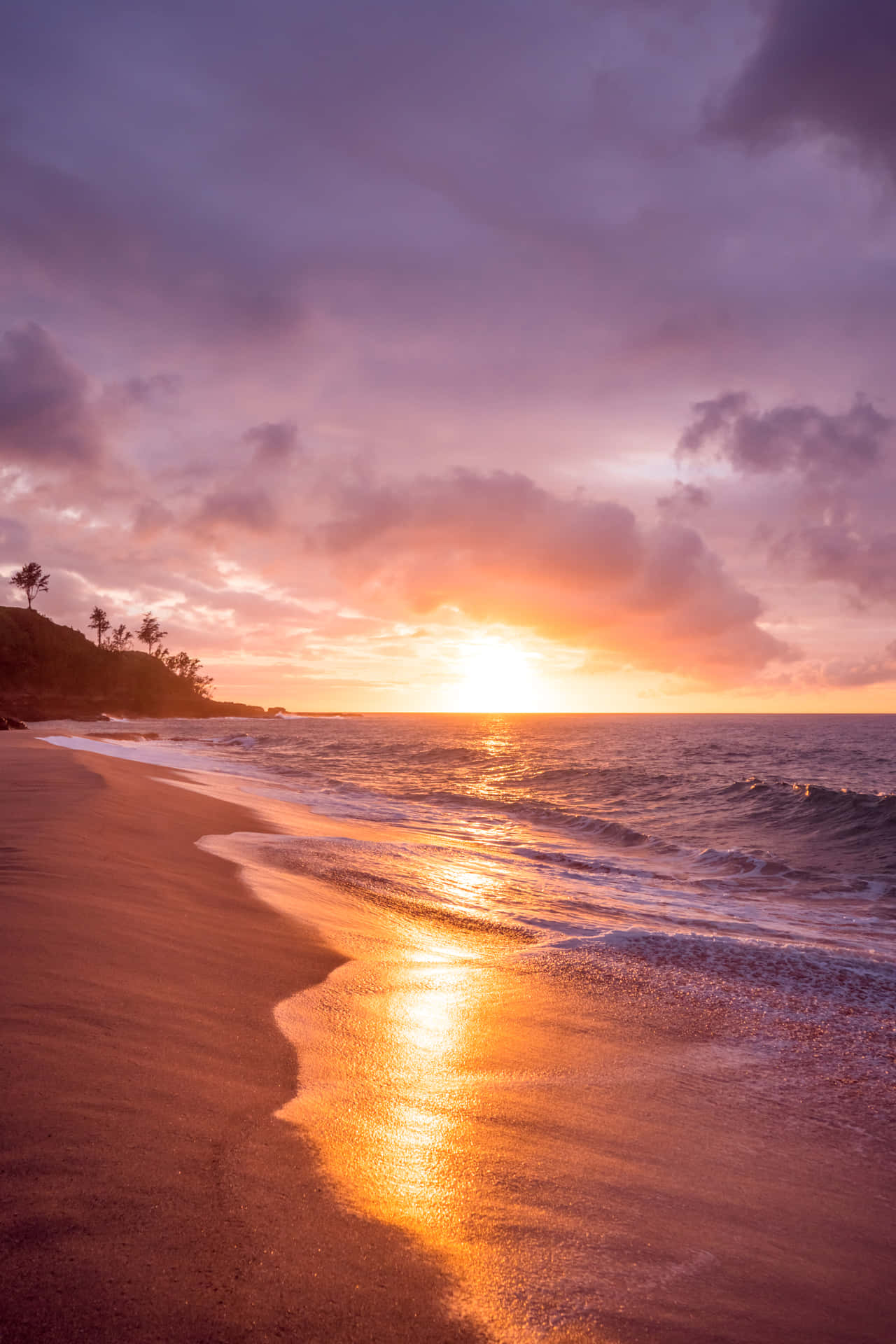 1280x1920 Download A scenic view of Hawaii in sunset glow Wallpaper