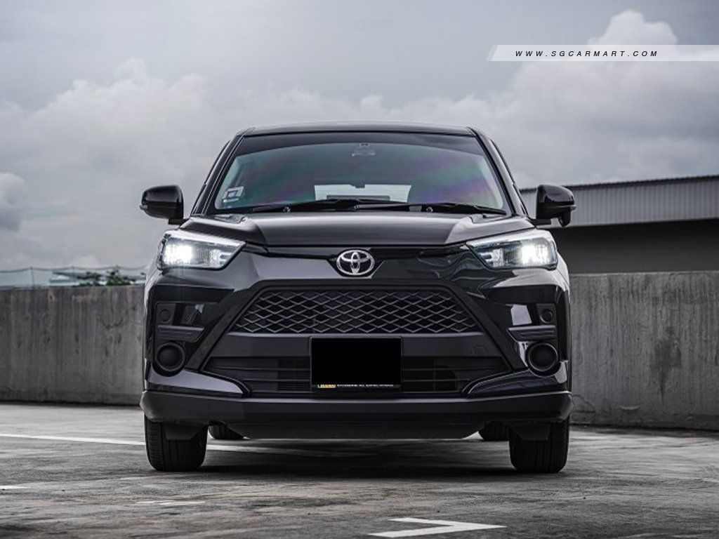 1024x768 Toyota Raize Wallpaper