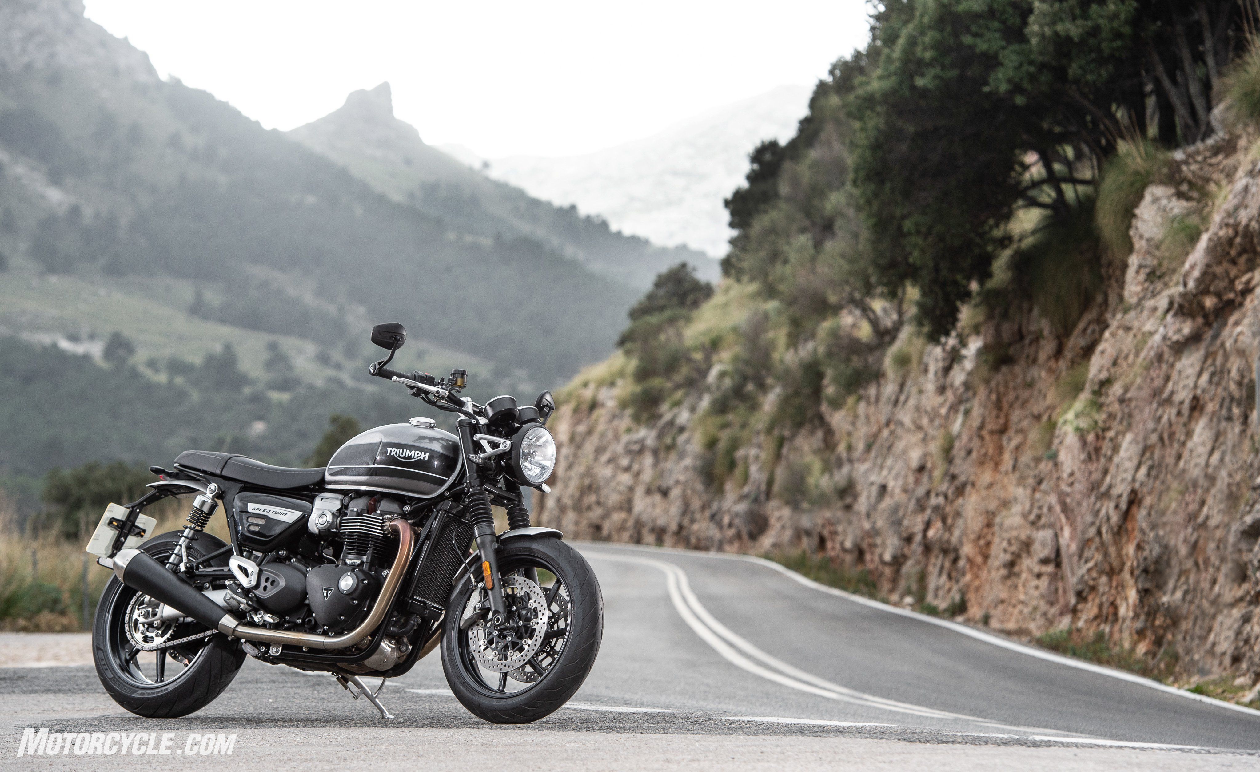 4096x2511 Triumph Speed Twin Wallpaper