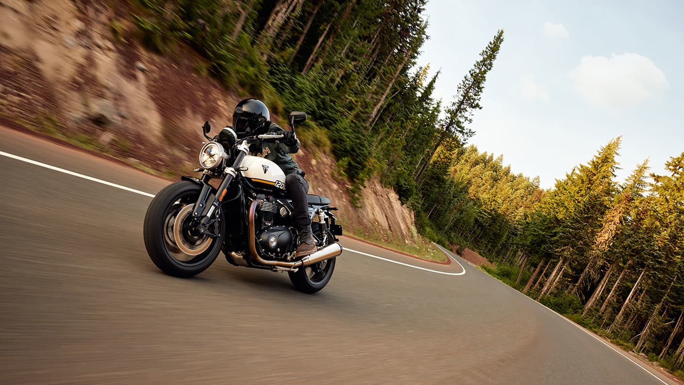 1410x793 Discover the Triumph Speed Twin 1200 Motorcycle. For the Ride