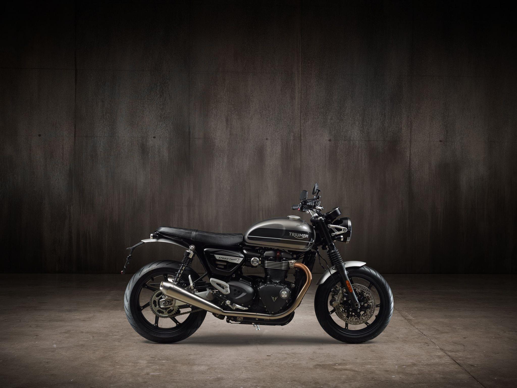 2048x1538 Triumph Speed Twin Wallpaper