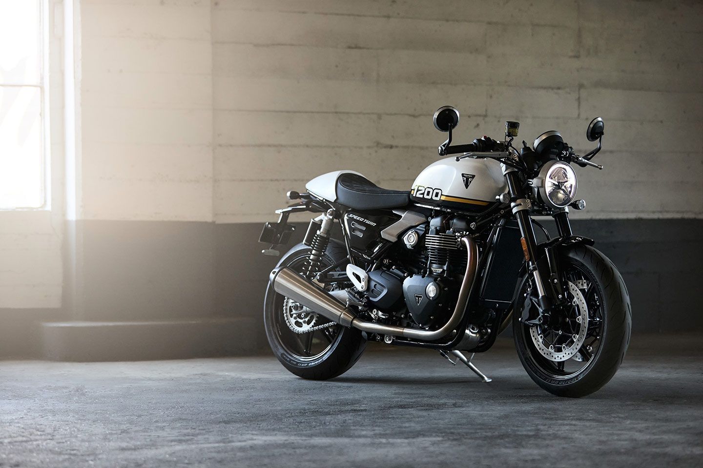 1440x960 Triumph Speed Twin 1200 and Speed Twin 1200 RS
