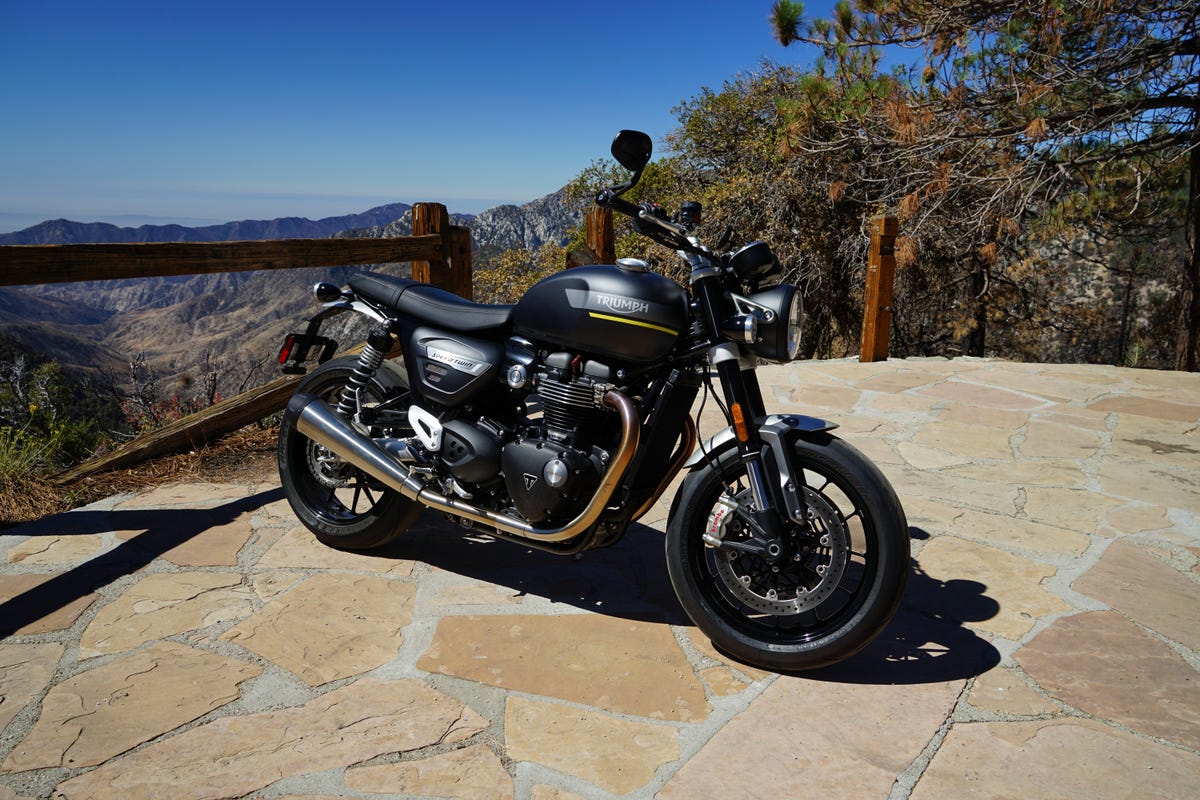 1200x800 Triumph Speed Twin has retro looks with a modern ride