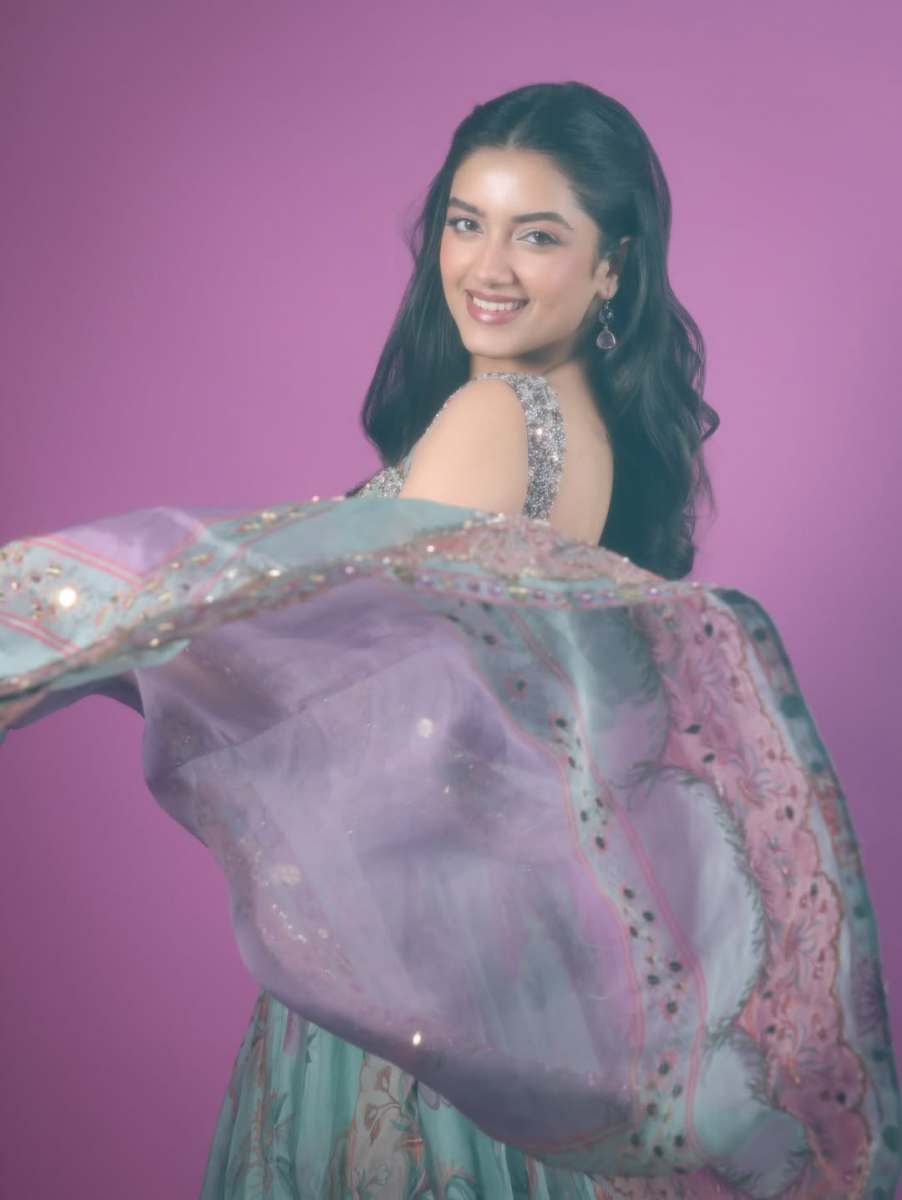 902x1200 Bhagyashri Borse