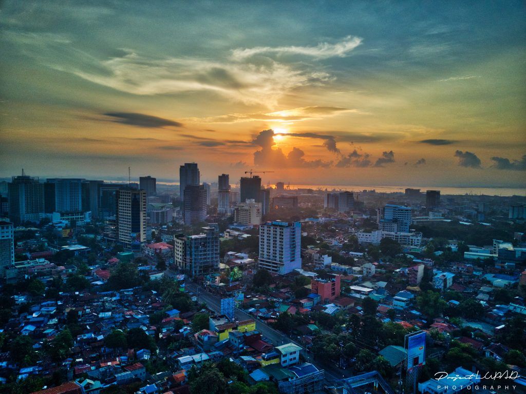 1024x768 Spectacular Golden Hour Aerial View of Cebu City