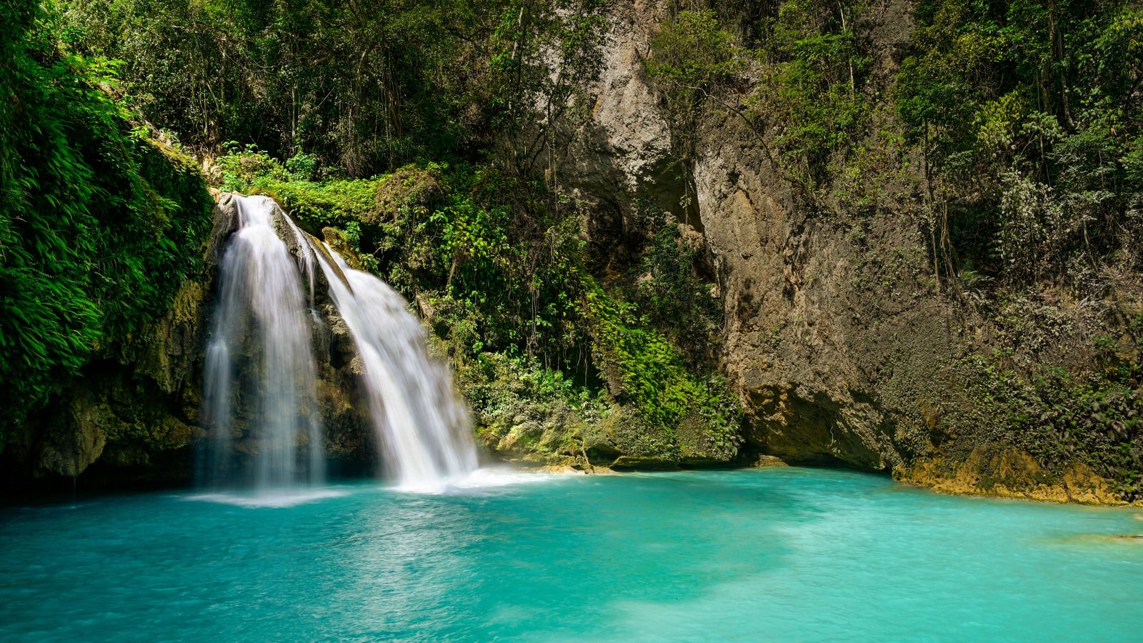 1600x900 This Tropical Philippines Paradise Boasts Turquoise Waters, Jungle Canyoneering, And A Stunning Waterfall