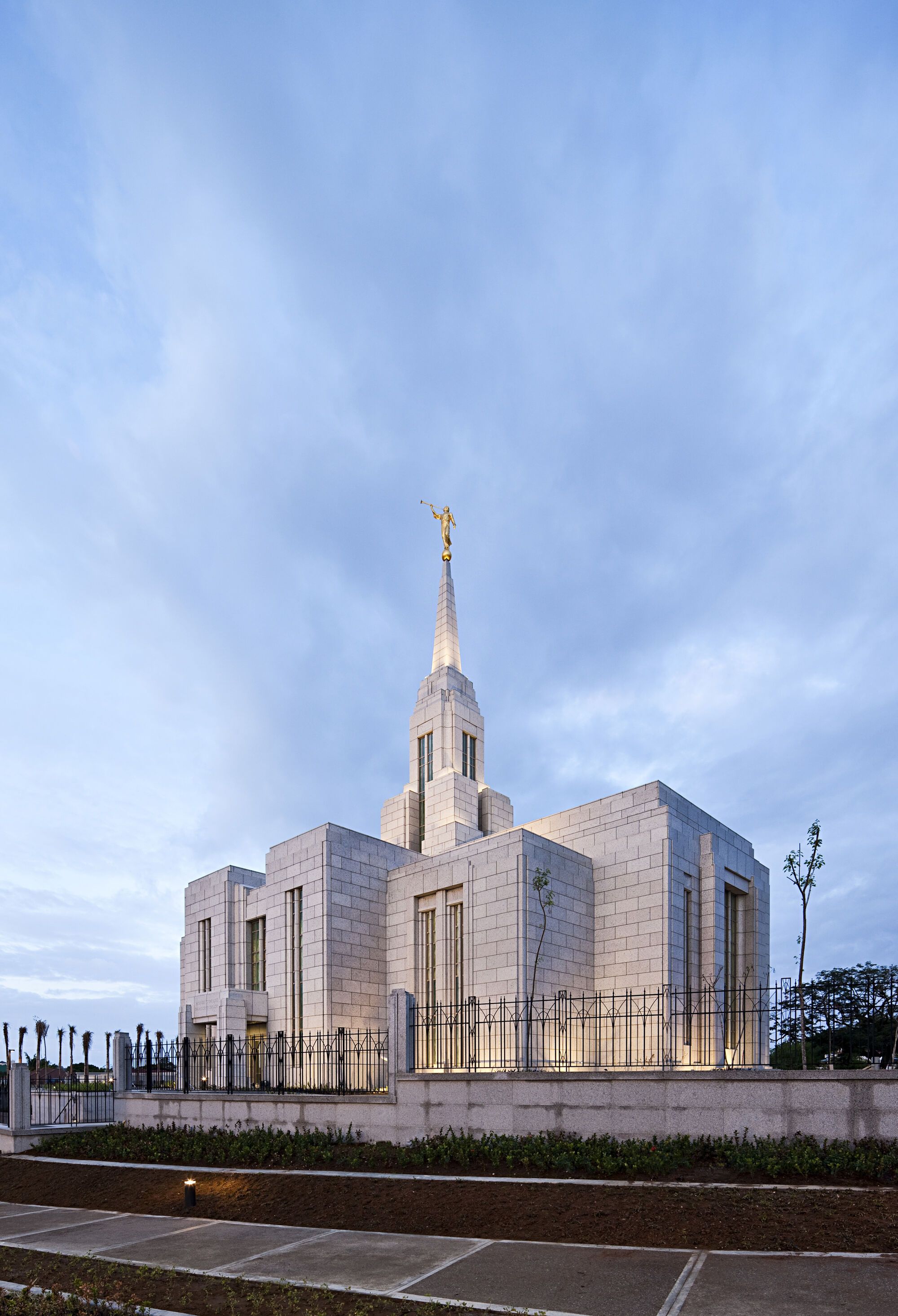 2000x2931 Cebu City Philippines Temple Photograph Gallery