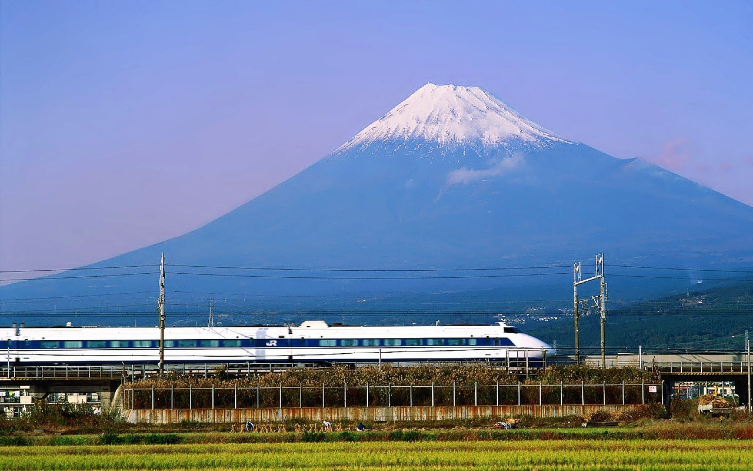 2400x1500 All Aboard Japan's New Maglev Train!