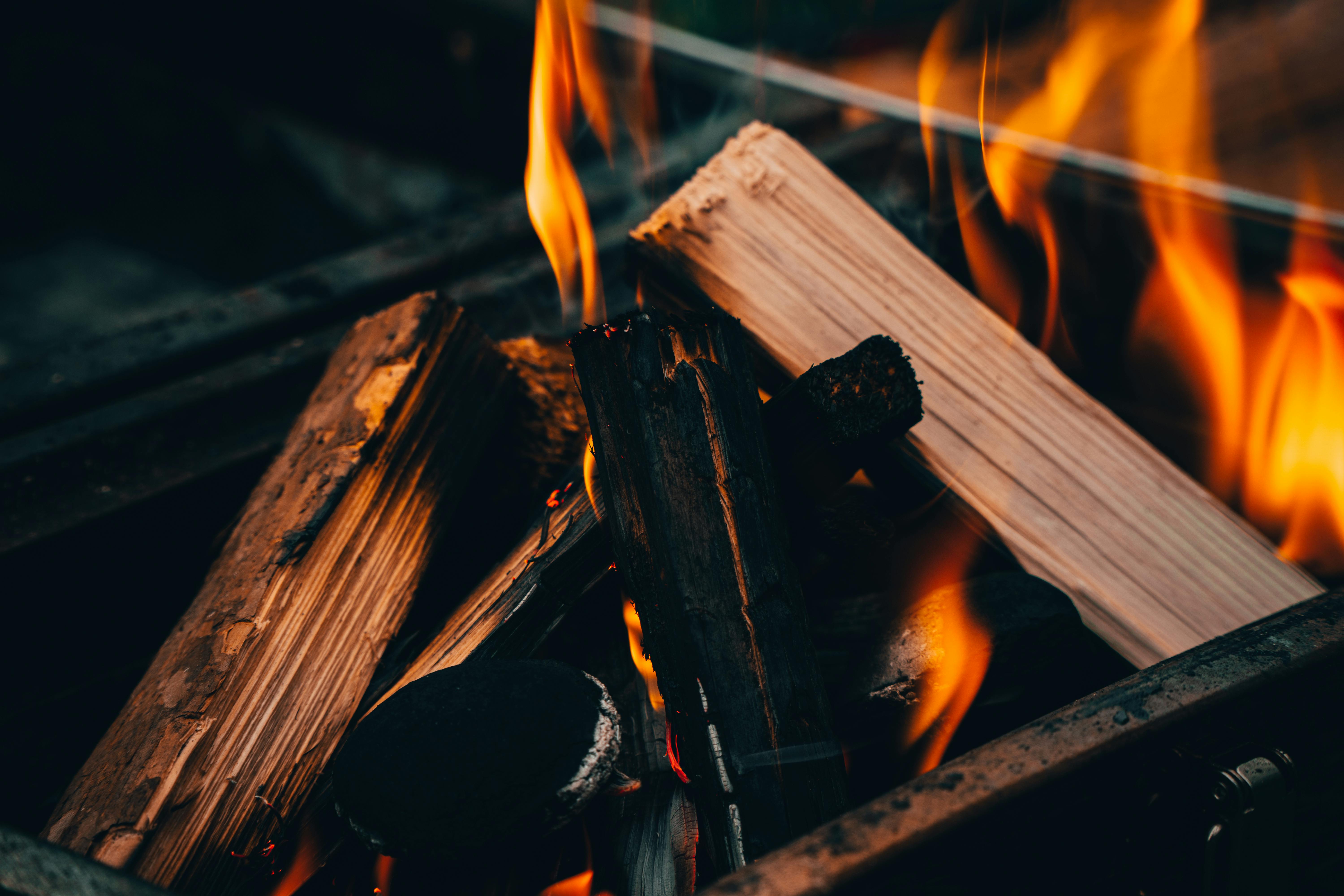6000x4000 Wood Burning in Iron Container · Free