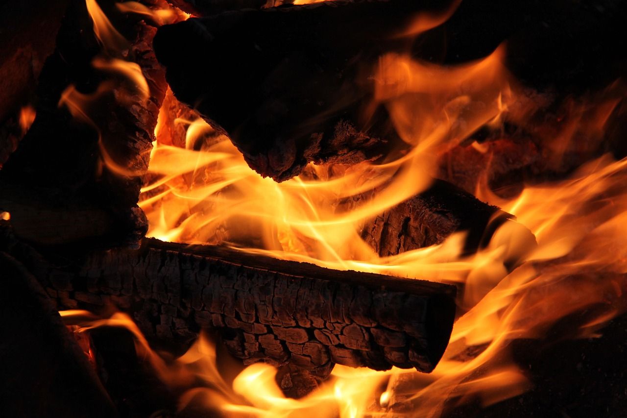 1280x853 Free Wood Burning & Fire Image