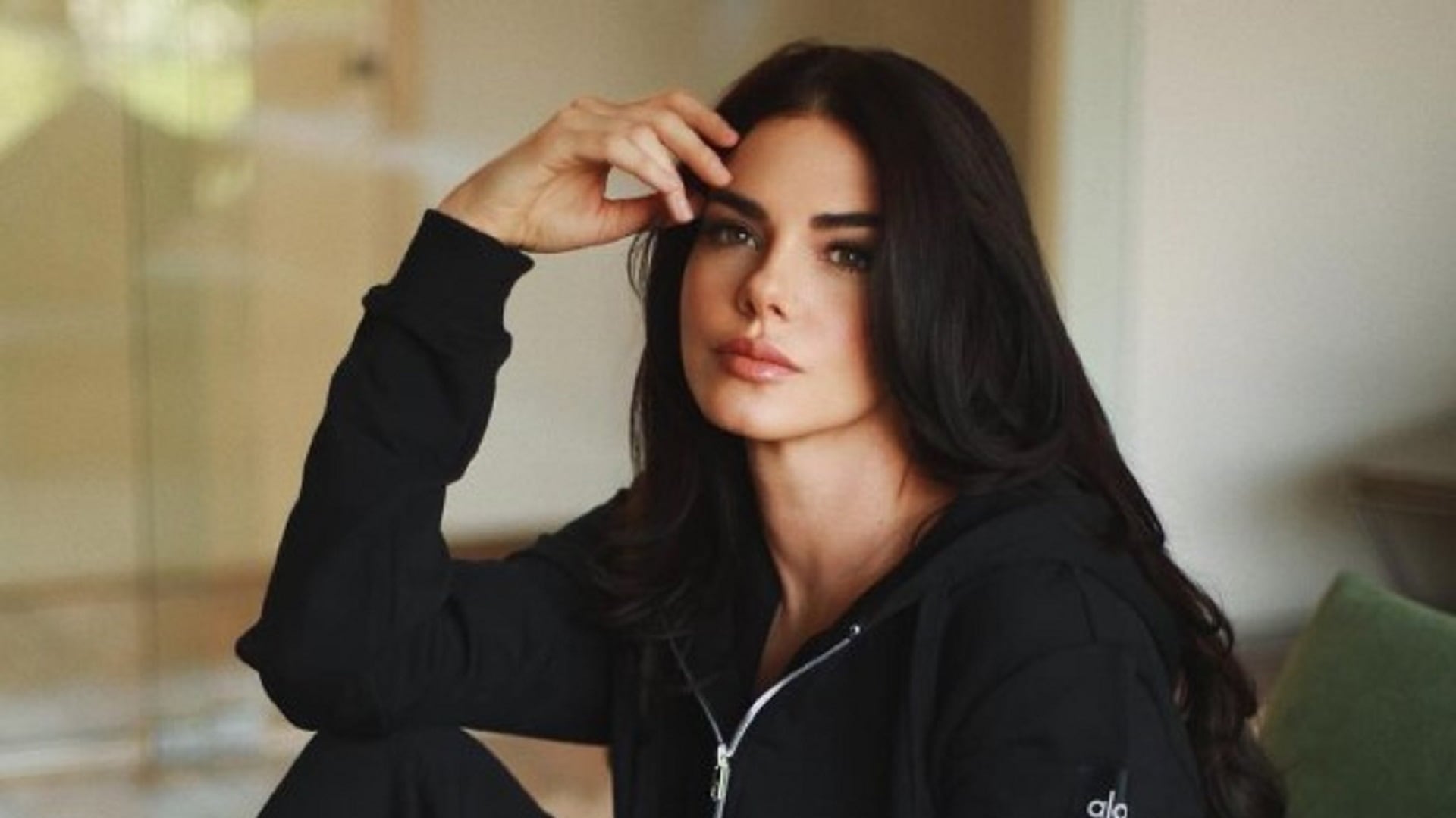 1920x1080 Livia Brito ya aprendió a no hablar de su vida privada pues hate la hizo caer en depresión