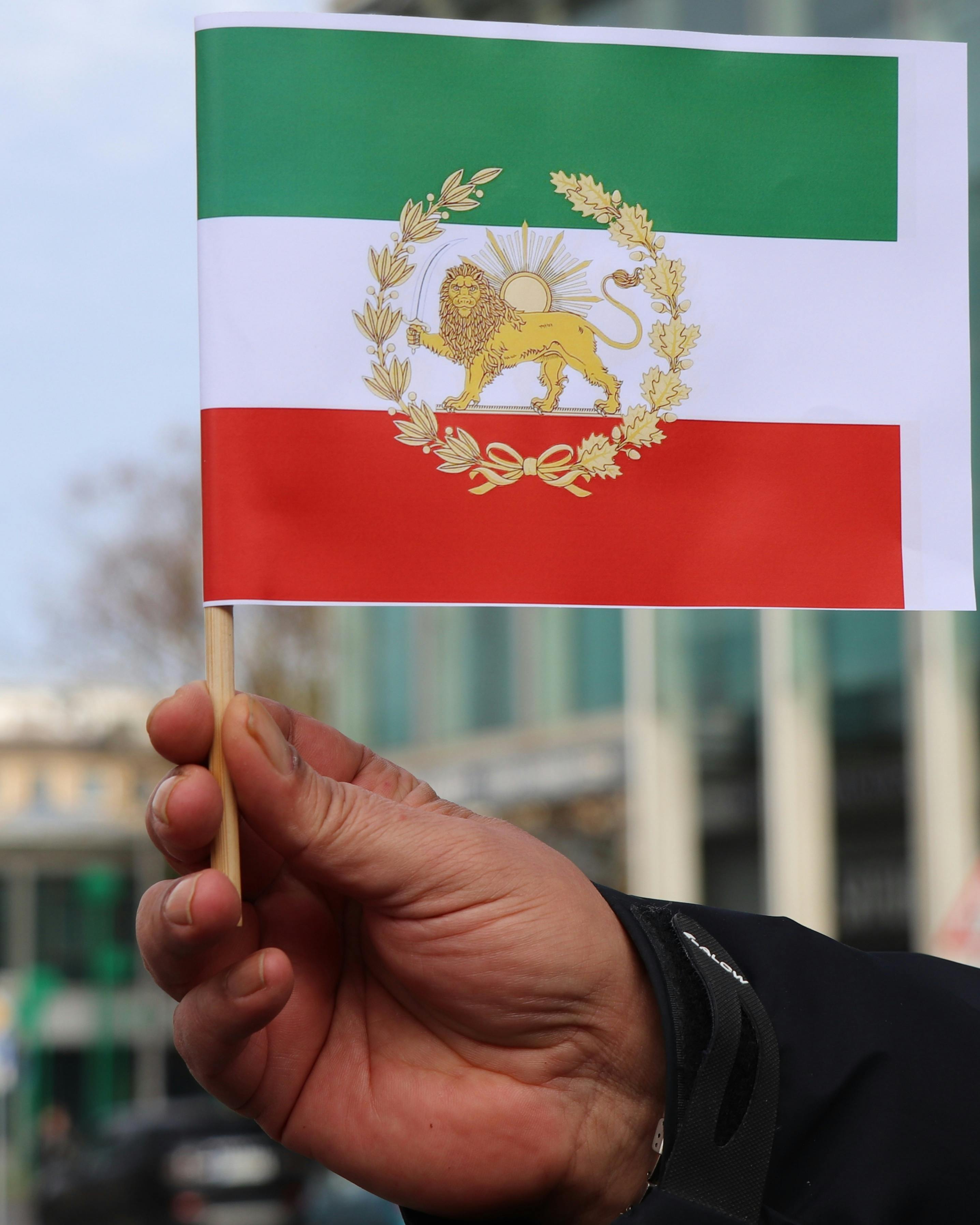 2873x3592 Flag of Iran with Lion Symbol · Free